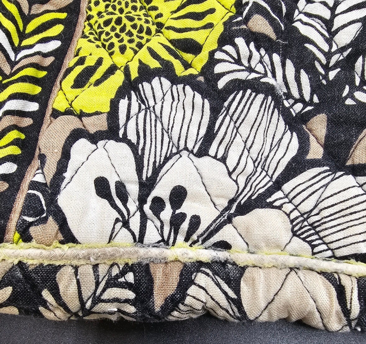 Vera Bradley Lime’s Up Quilted Cotton Crossbody Shoulder Bag Floral Retired