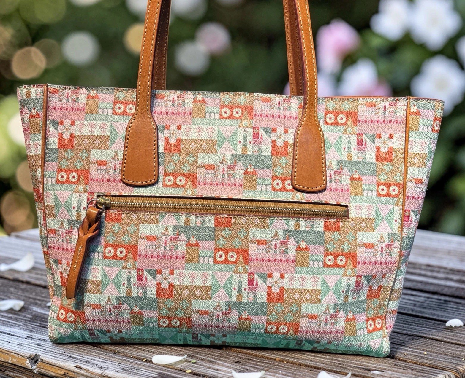 Dooney Bourke Pink Green Biltmore Estate Blooms Ashton Tote Bag Blossom Floral
