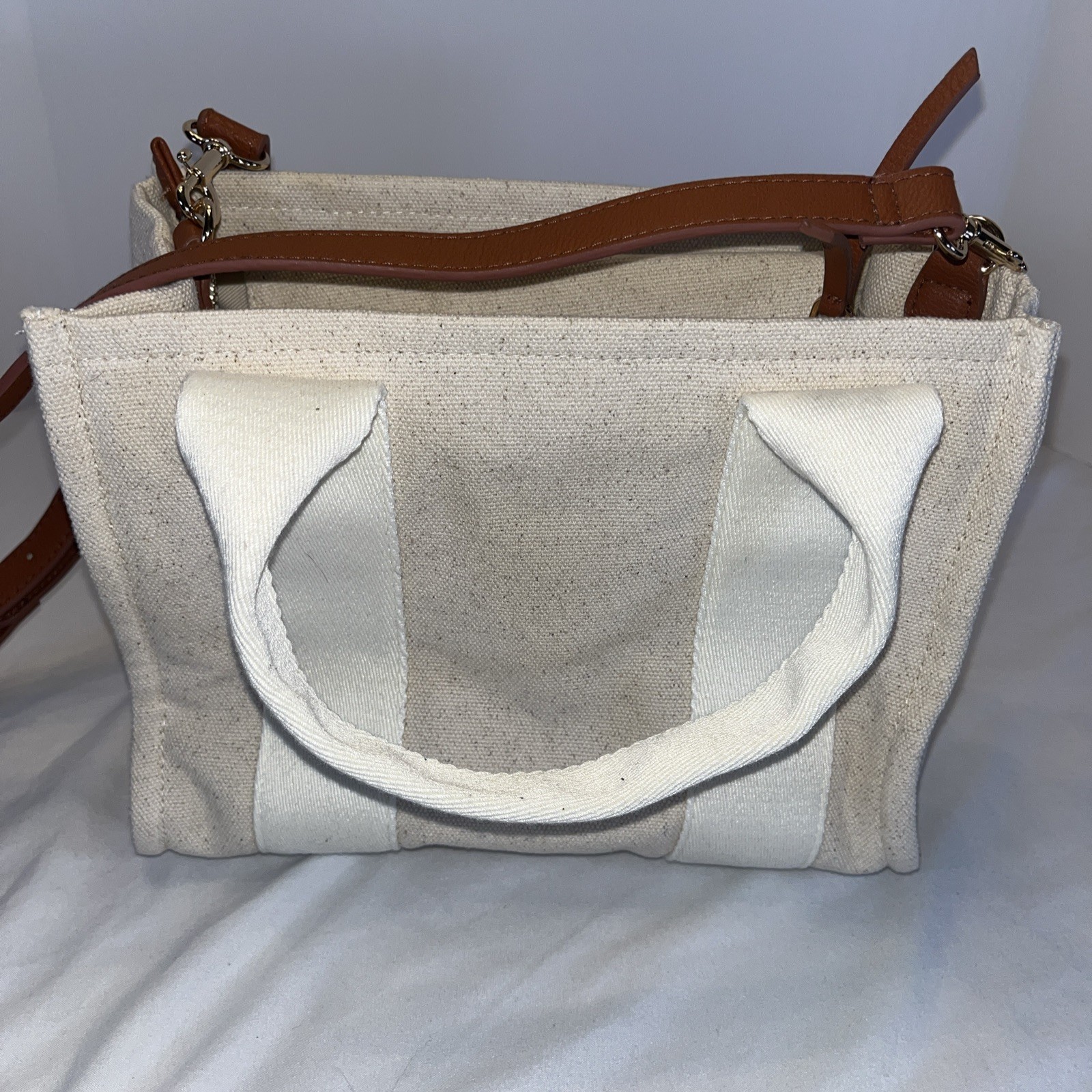 Universal Thread Cream Canvas Crossbody Purse Tote Zipper 9.5x8x5 Inches