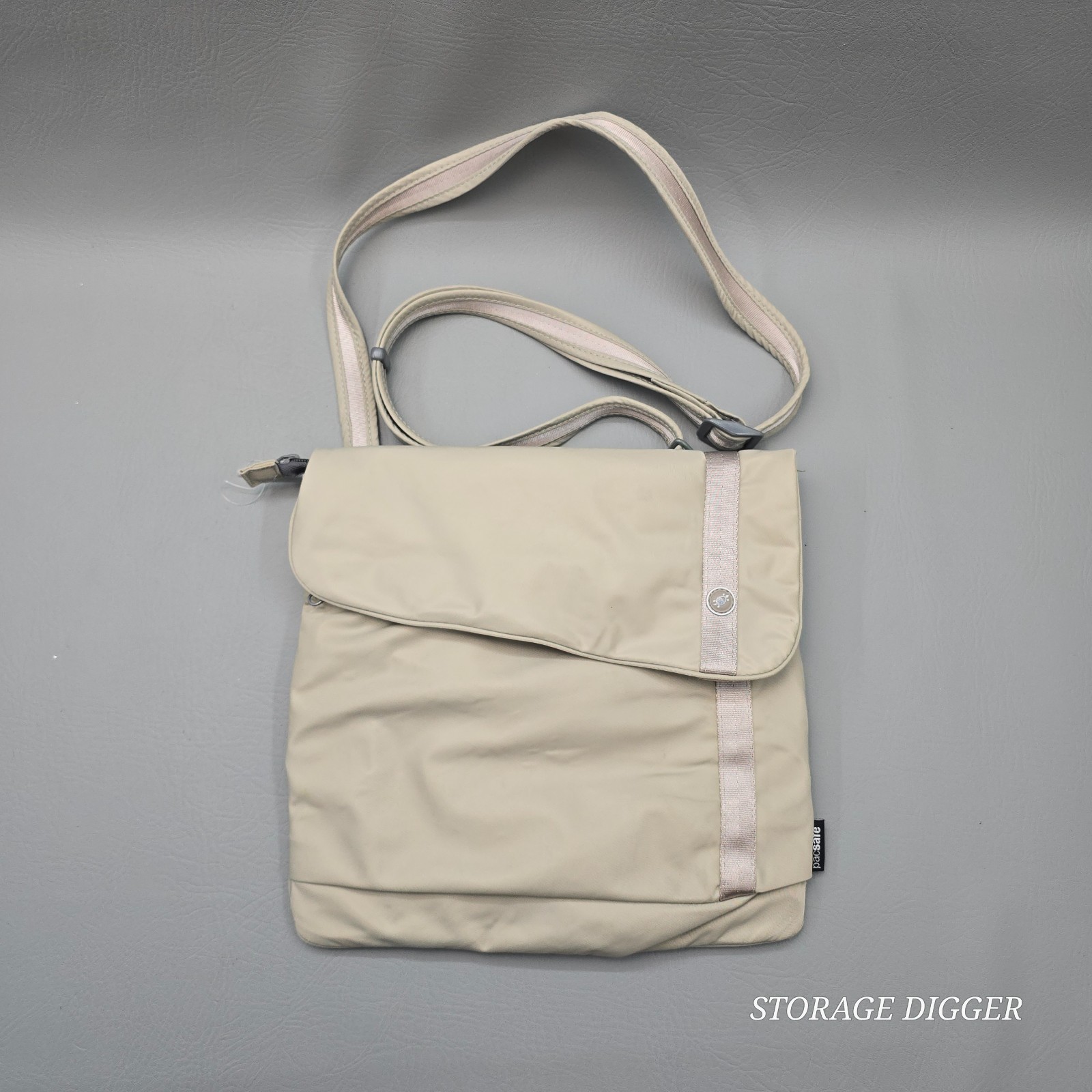 Vintage Pacsafe Travel Security Beige Bag Crossbody SlingSafe 200 with Exomesh
