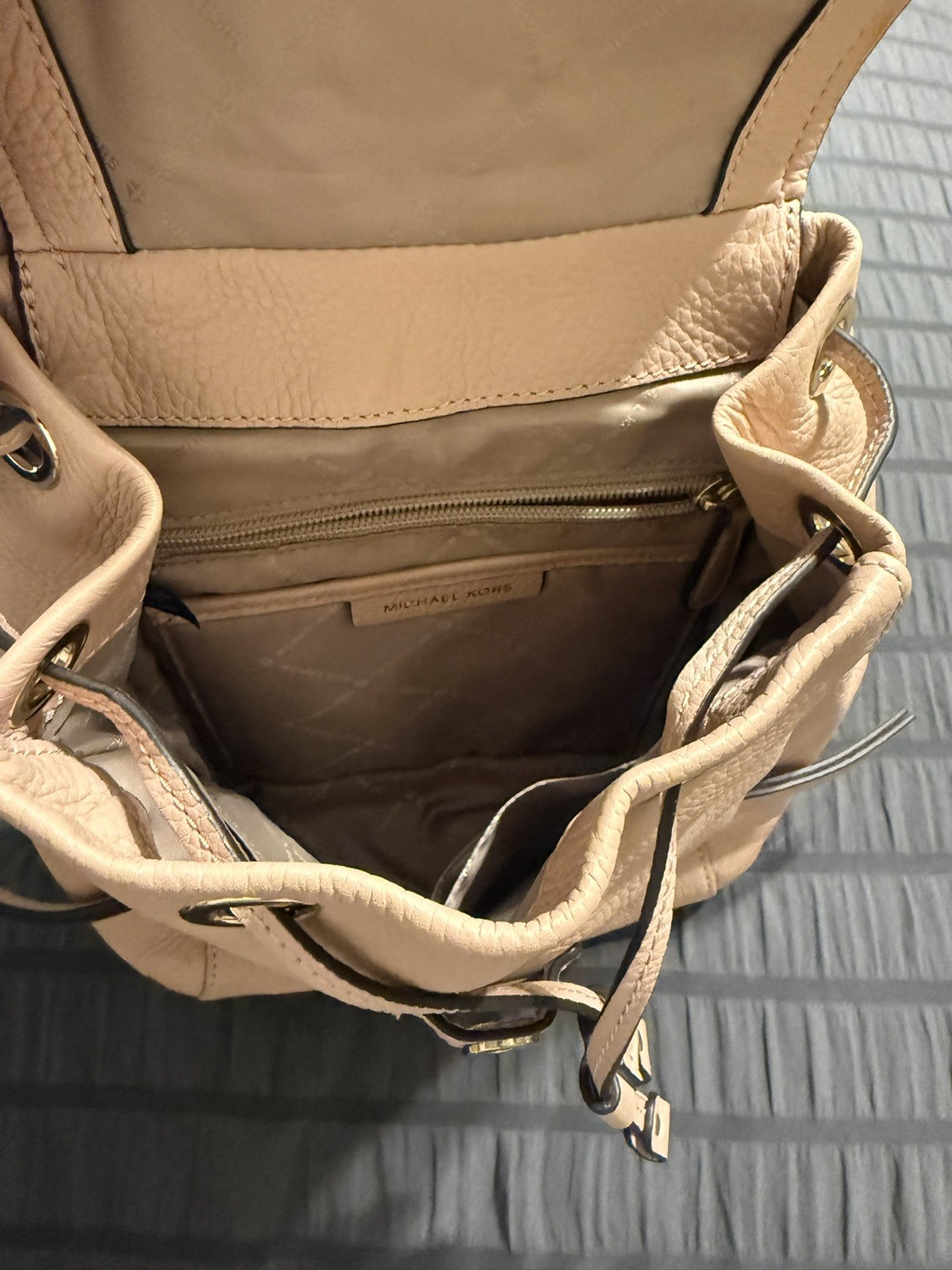 New Michael Kors Viv Extra-Small Pebbled Leather Backpack Soft Pink Dust Bag