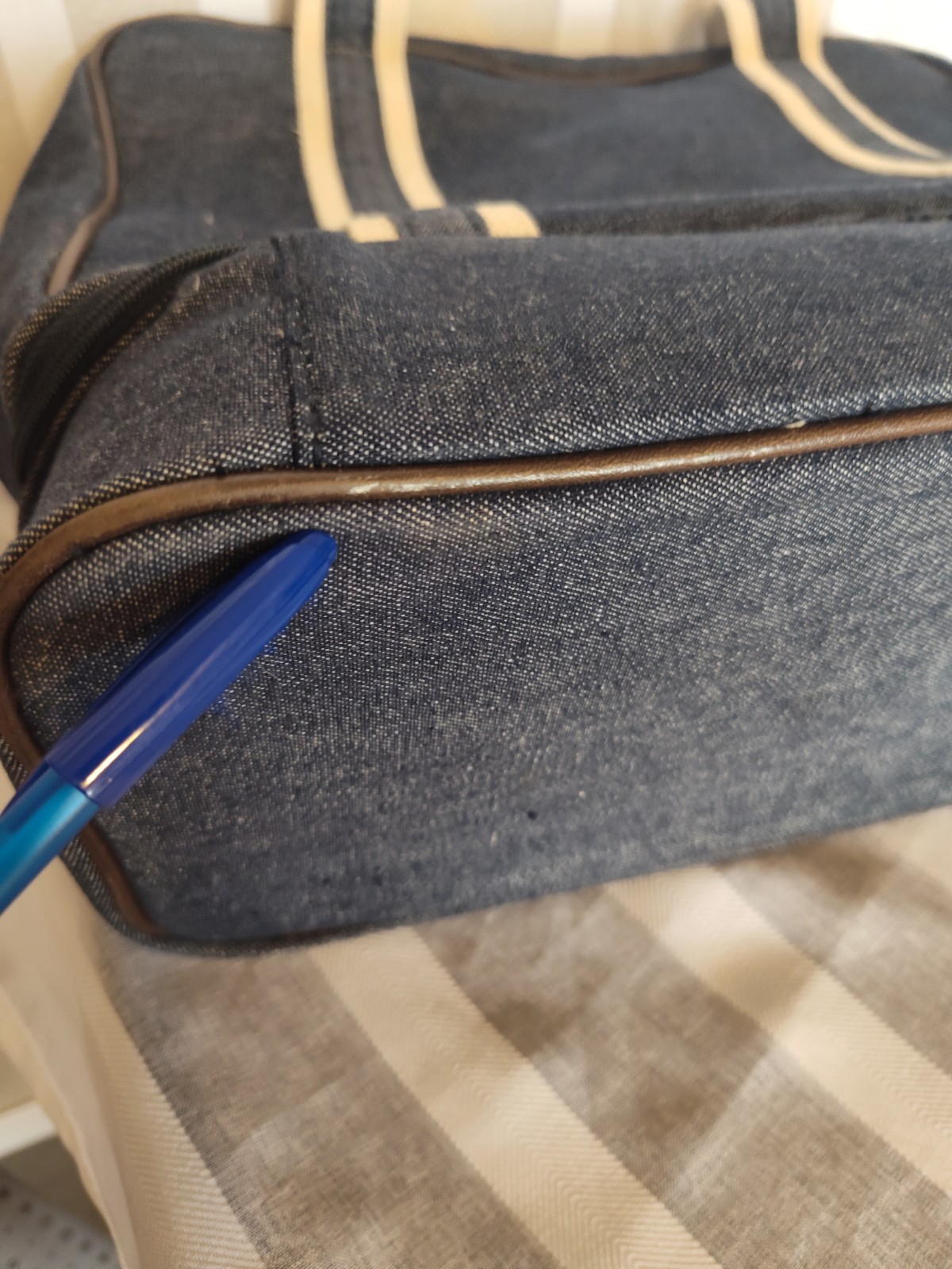 Bath and Body Works Blue Denim Travel Shoulder Bag Tote 14x12x6 Inches