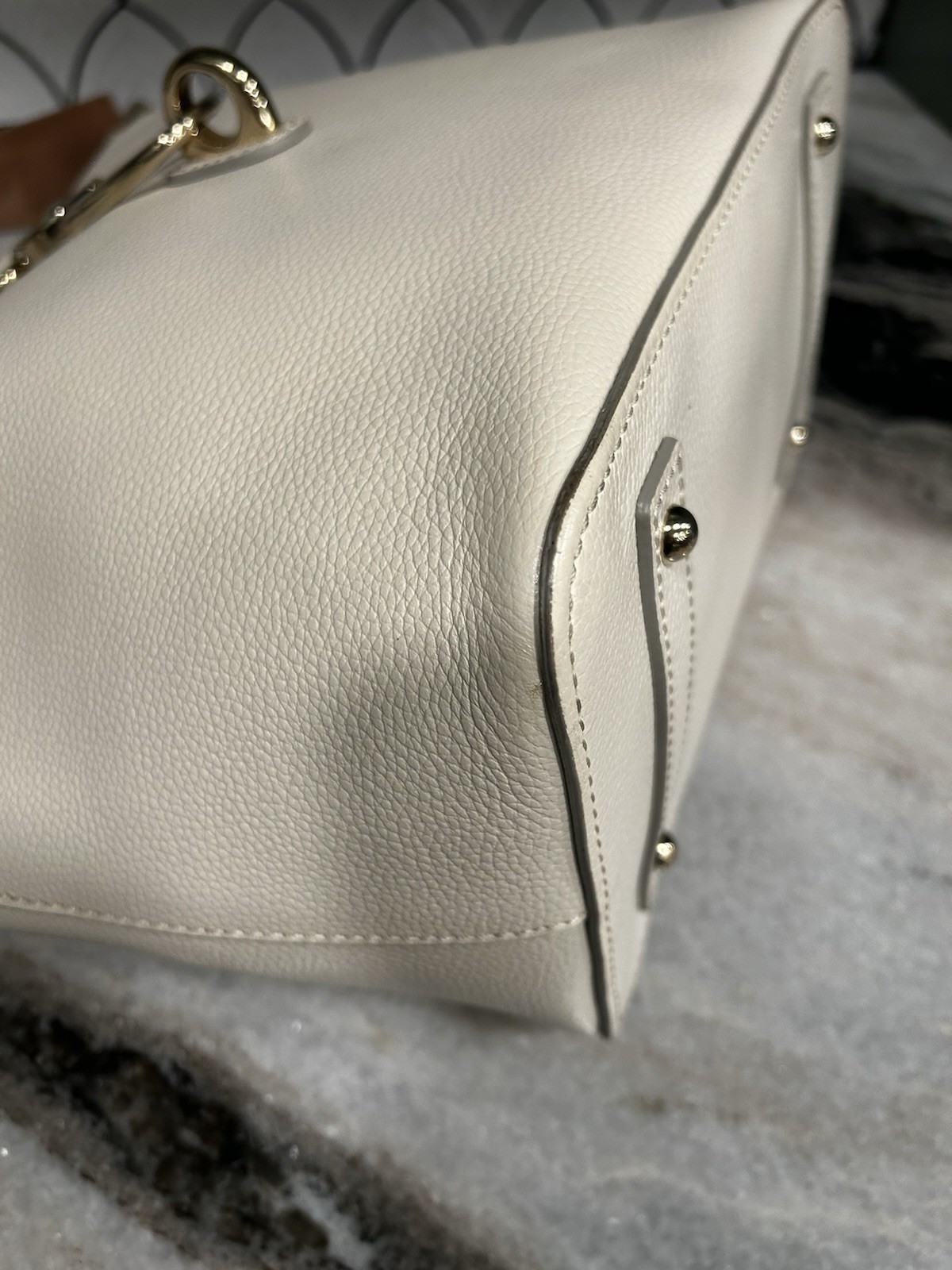 Dooney & Bourke Florentine Toscana Leather Lily Bucket Bag – Cream