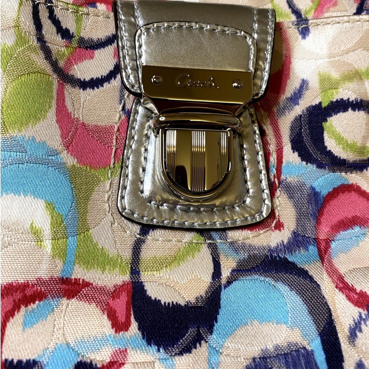 Coach Poppy Dream C Signature Scribble Print Hippie Crossbody – Style: 19030