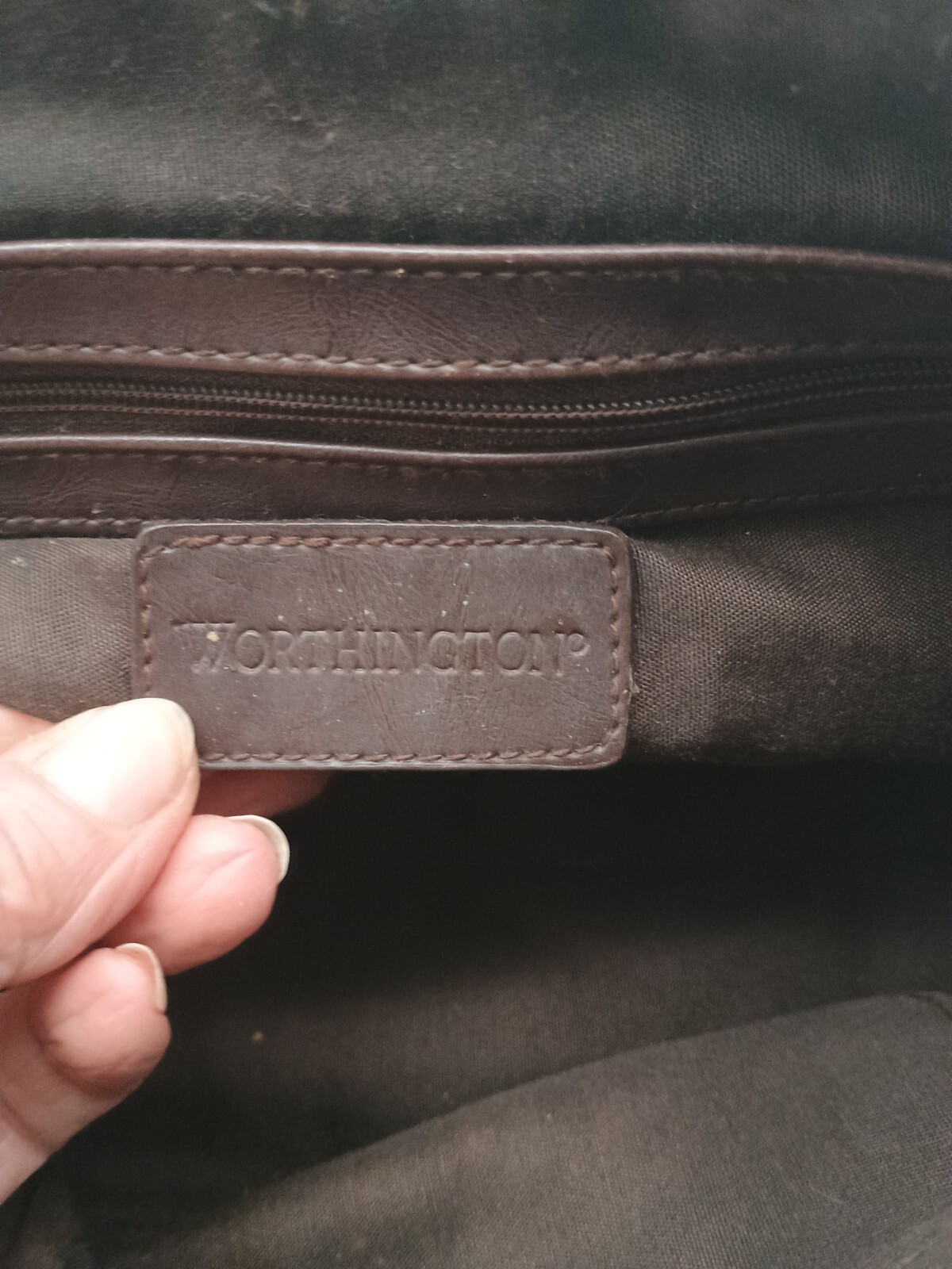 Dk Brown Leather Worthington Shoulder Bag Purse Zipper Closure 13″L X6″HX3.25″W