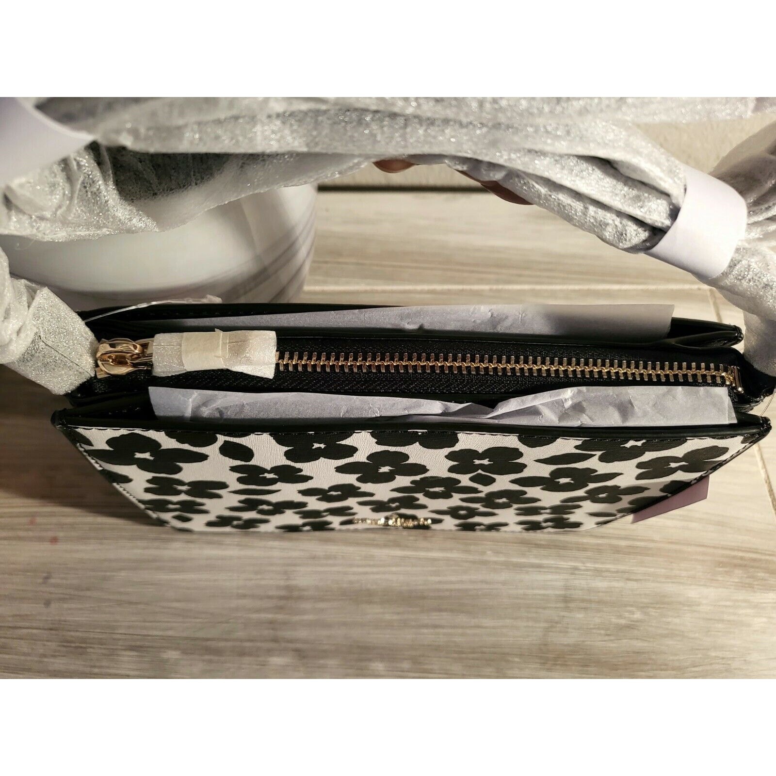 Kate Spade Darcy Small Slim Crossbody Handbag Purse Black White Floral MSRP $249
