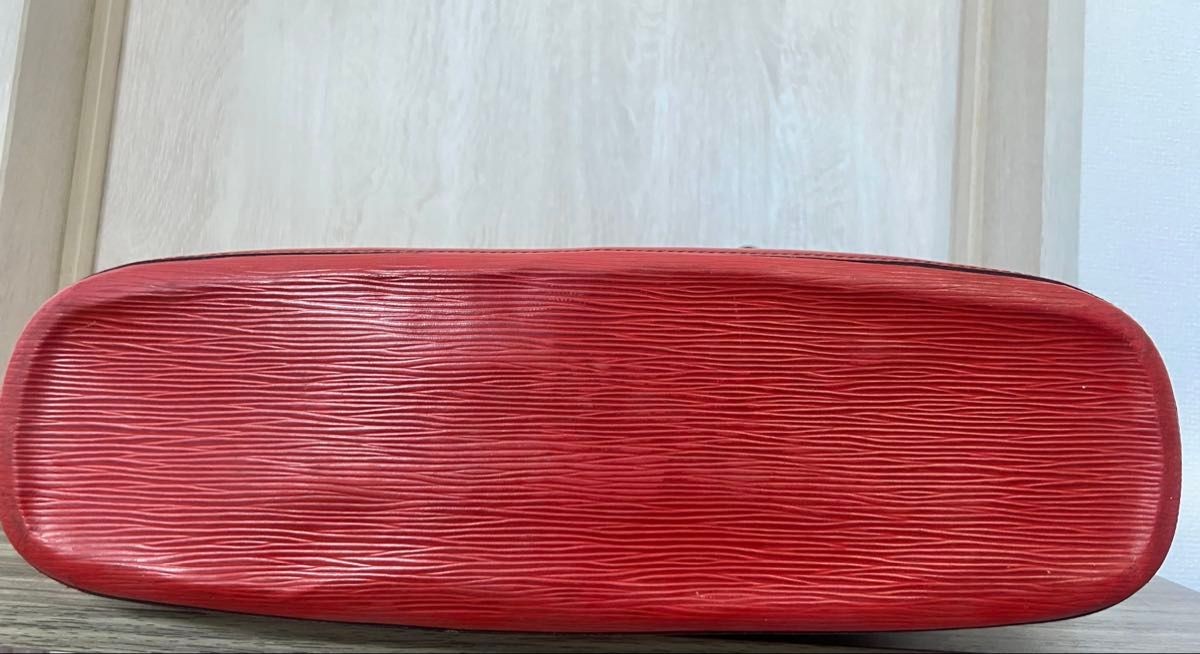 LOUIS VUITTON Bag: Epi Lussac M52287 Red W41H30D12cm w/o accessories;