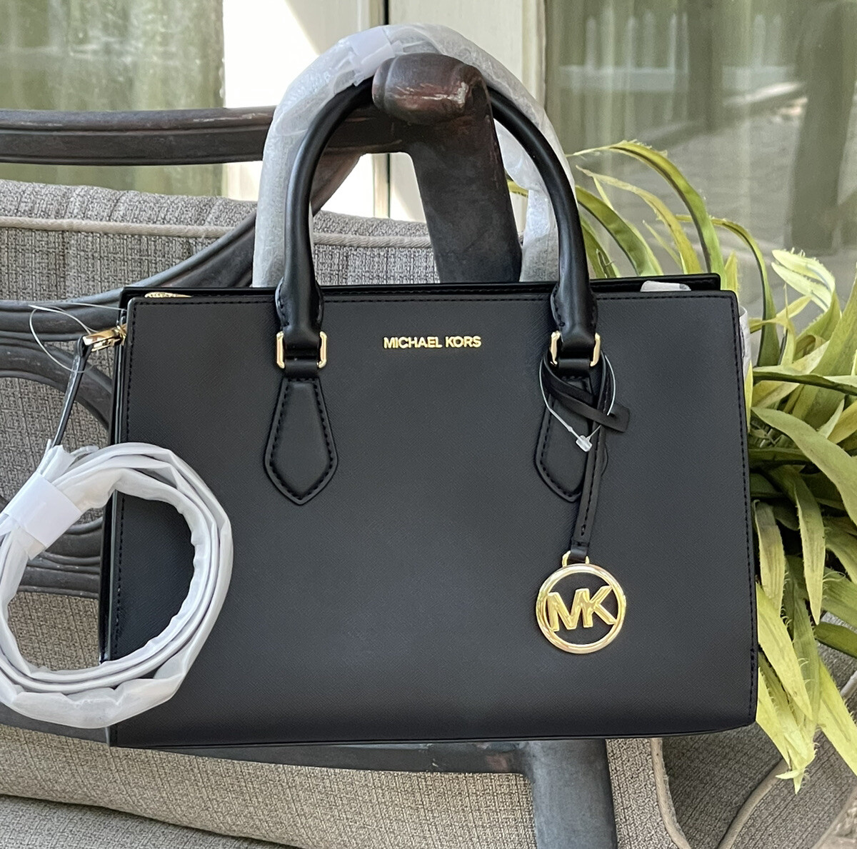 MICHAEL KORS SHEILA MEDIUM TRIPLE COMPARTMENT SATCHEL SHOULDER BAG MK BLACK GOLD