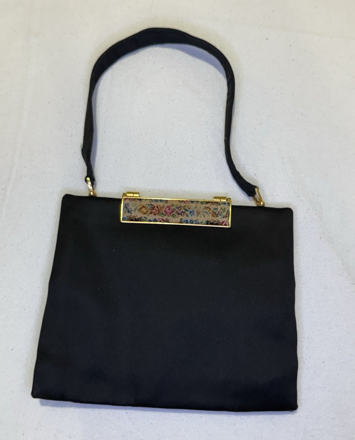 Black Top Handle Bag Gold Hardware Clasp Closure Lined Inner Pockets
