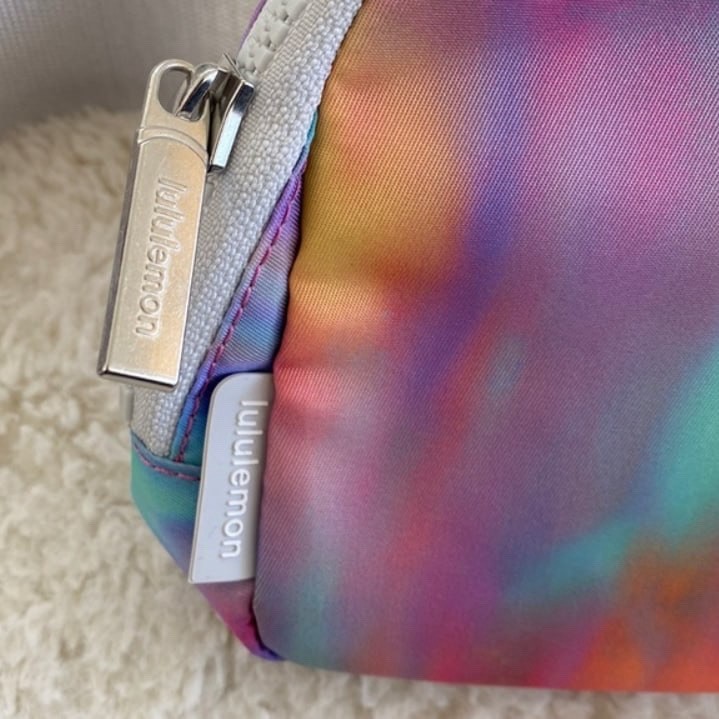 NWT Lulu Everywhere Belt Bag 1L Pastel Tie Dye Crossbody Waist Pack Fashion