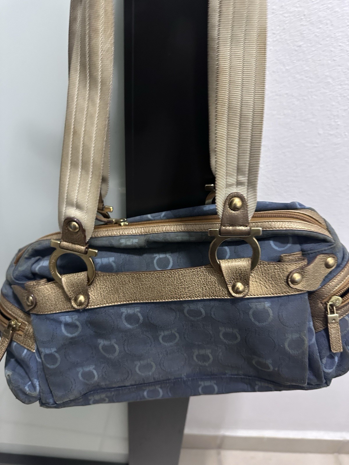 Salvatore Ferragamo Blue Logo Monogram Shoulder Bag Zip Top