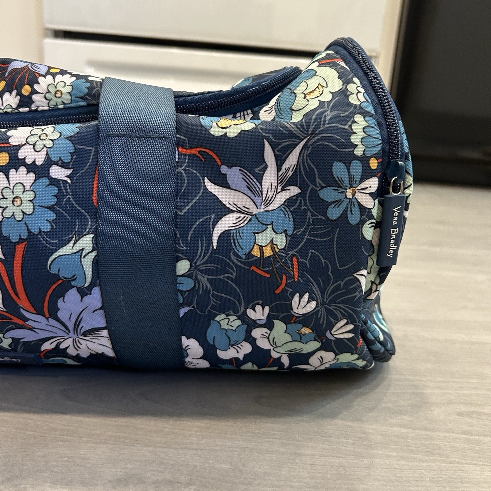 Vera Bradley Lighten Up Active Duffel Travel/Gym Tote Bag – Floral Bursts – Teal