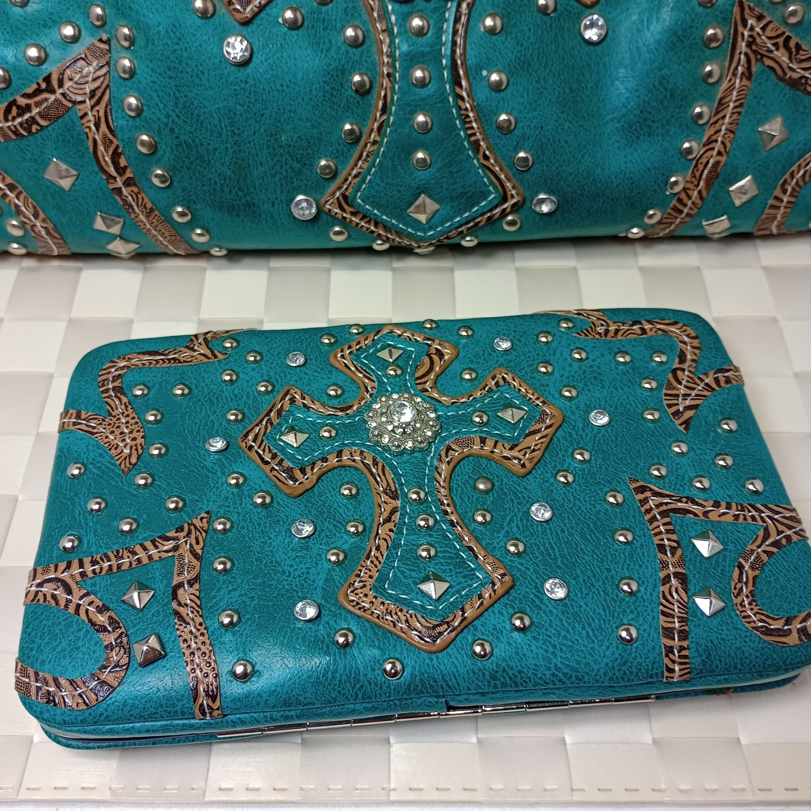 BHW Cowgirl Turquoise-Rhinestone-Cross- Shoulder Handbag with Decorative Wallet