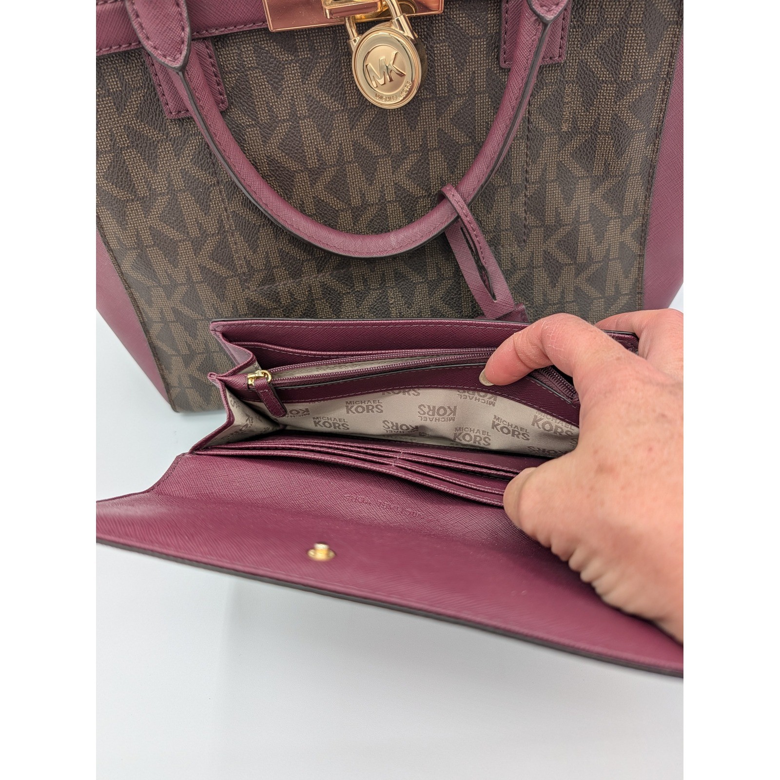 Michael Kors Hamilton Signature Tote & Wallet Plum Leather Trim Gold Hardware