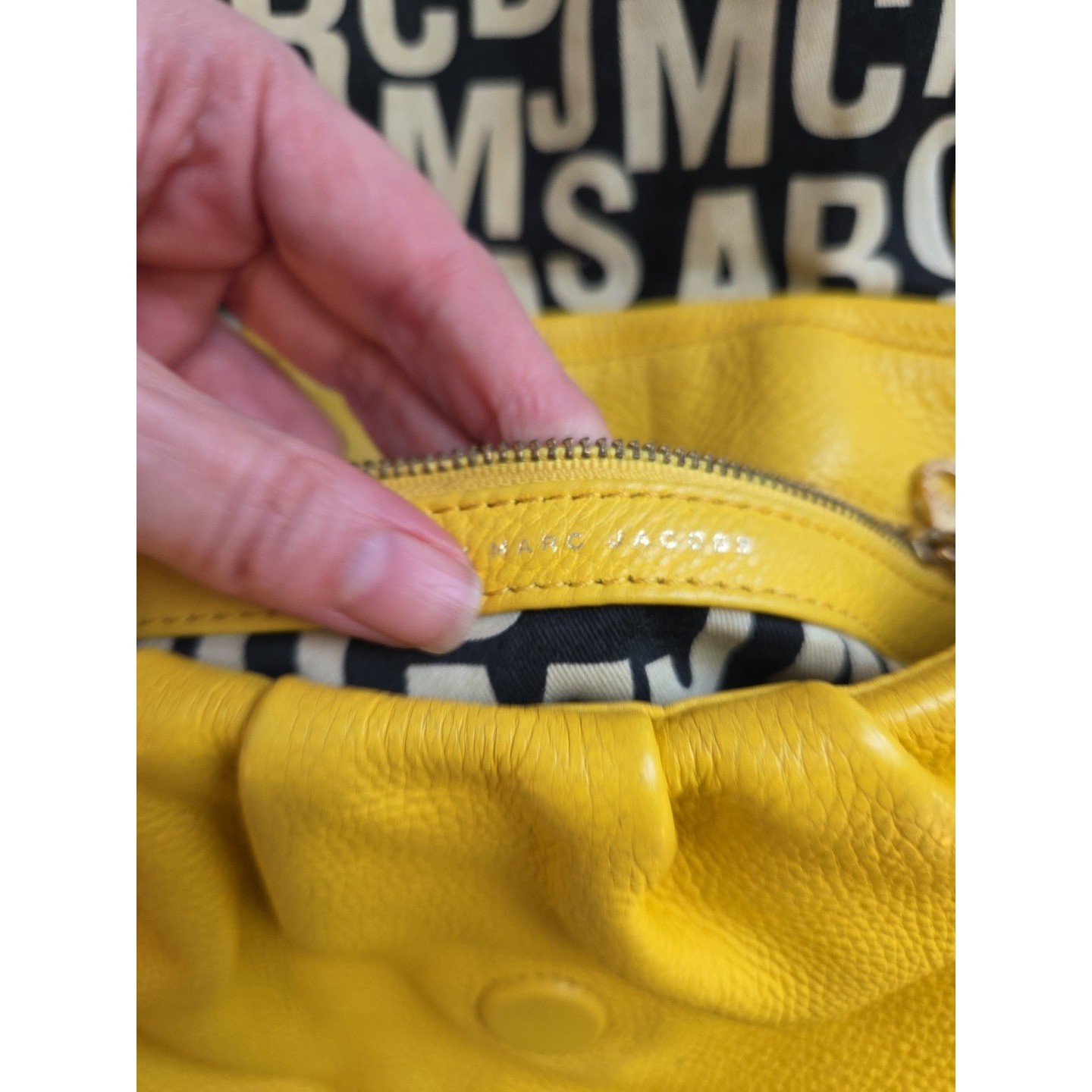 MARC by MARC JACOBS Classic Q Lil Ukita Leather Hobo Bag in Yellow Flap Shoulder