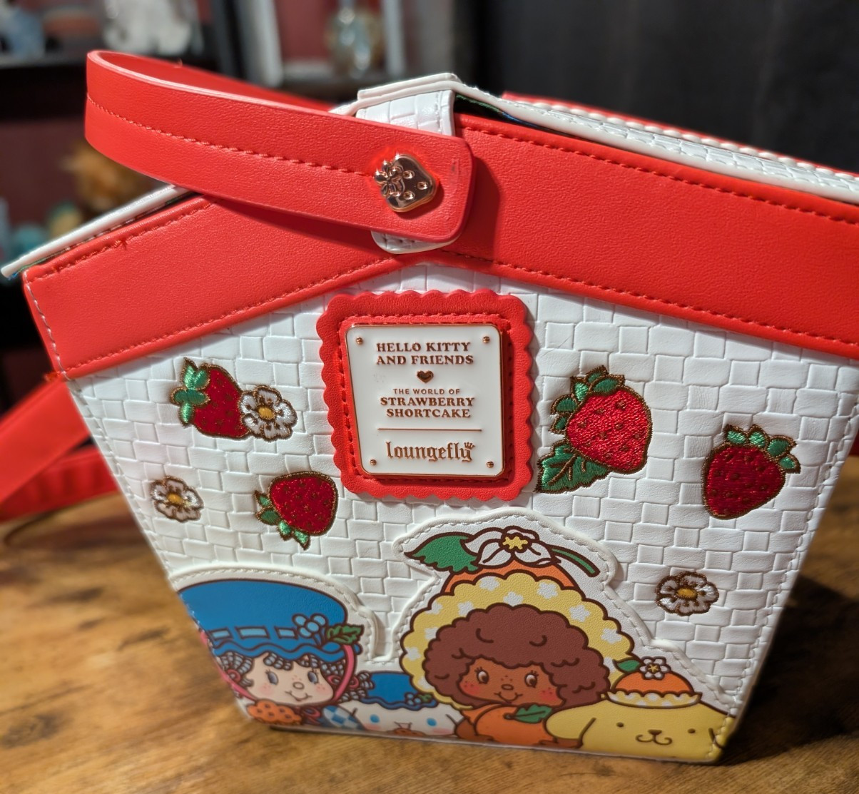 2025 Loungefly Hello Kitty Strawberry Shortcake Picnic Basket Purse Lightly Used