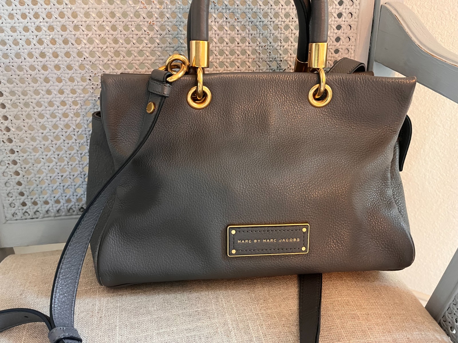 Preowned Marc By Marc Jacobs Too Hot To Handle Satchel Bag Handbag – Gray