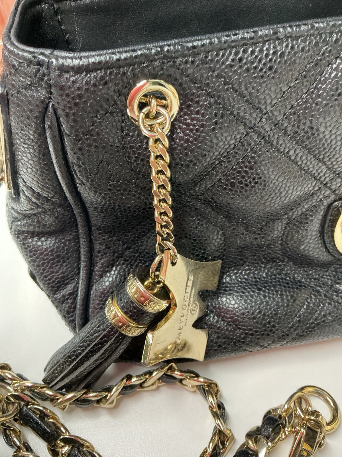 Metrocity Quilted Pebbled Leather Chain Strap Shoulder Bag Black Gold Logo
