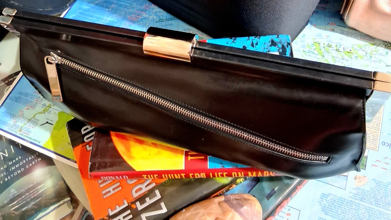 Michael KORS Made In ITALY 100% Black Leather RUNWAY Clutch Msrp$995.00*