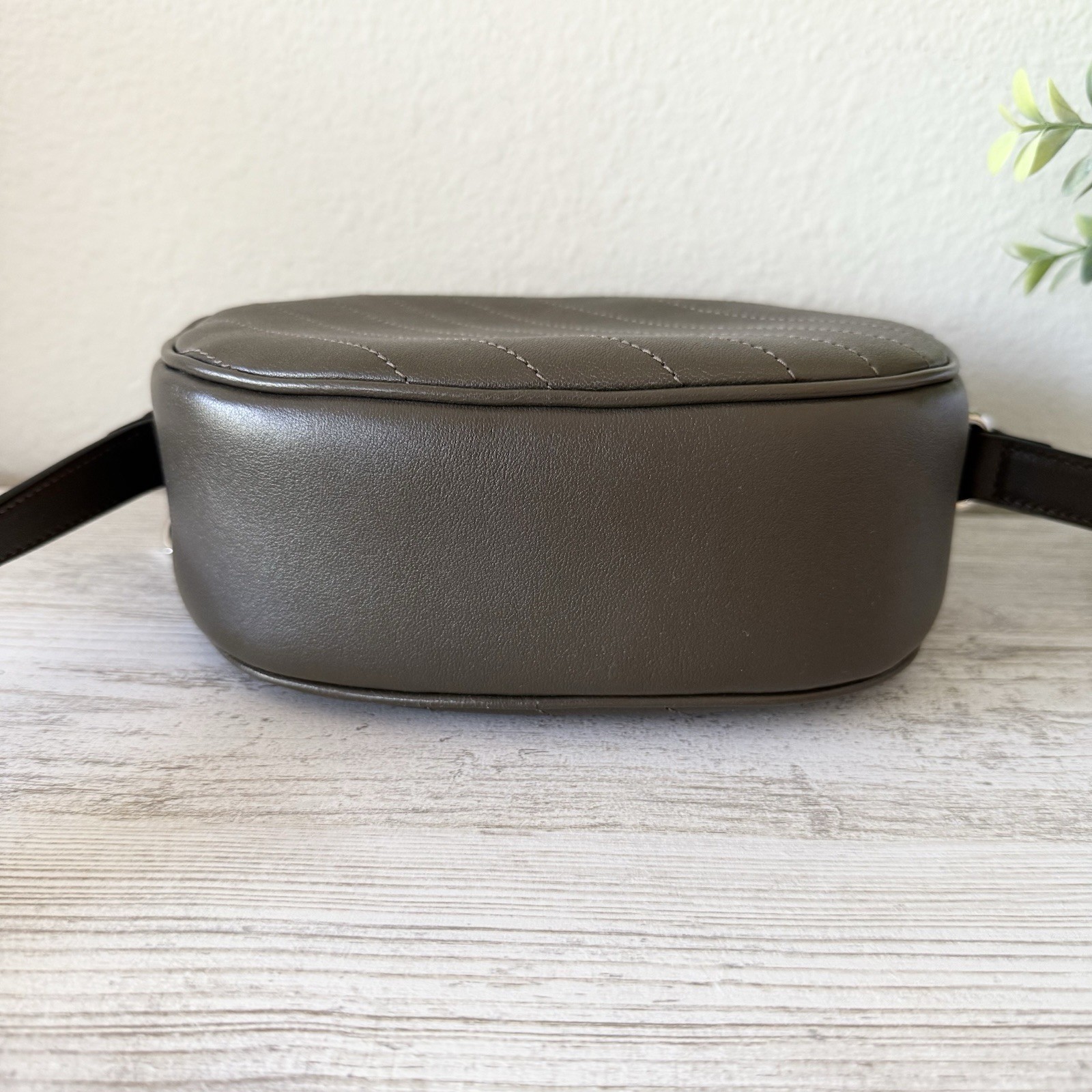 New Gucci Blondie Sakai de Green Leather Crossbody Shoulder small oval Bag Brown