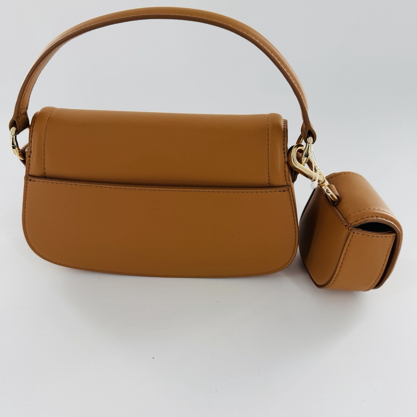 NWT LULULEMON Cactus Brown Leather Alternative Crossbody Bag & Air Pods Holder