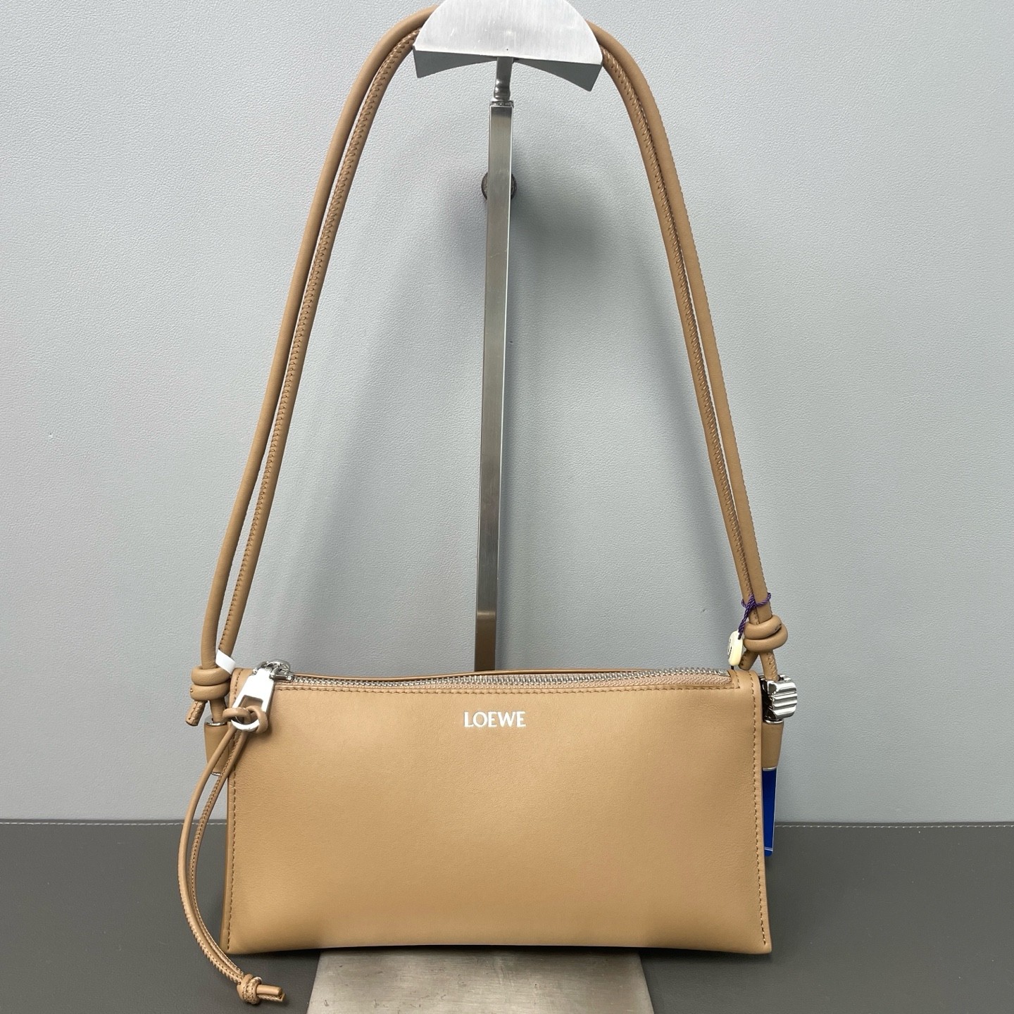 Loewe Pre-Owned Authentic Shoulder Bag Calf Leather Free Tracked Shipping