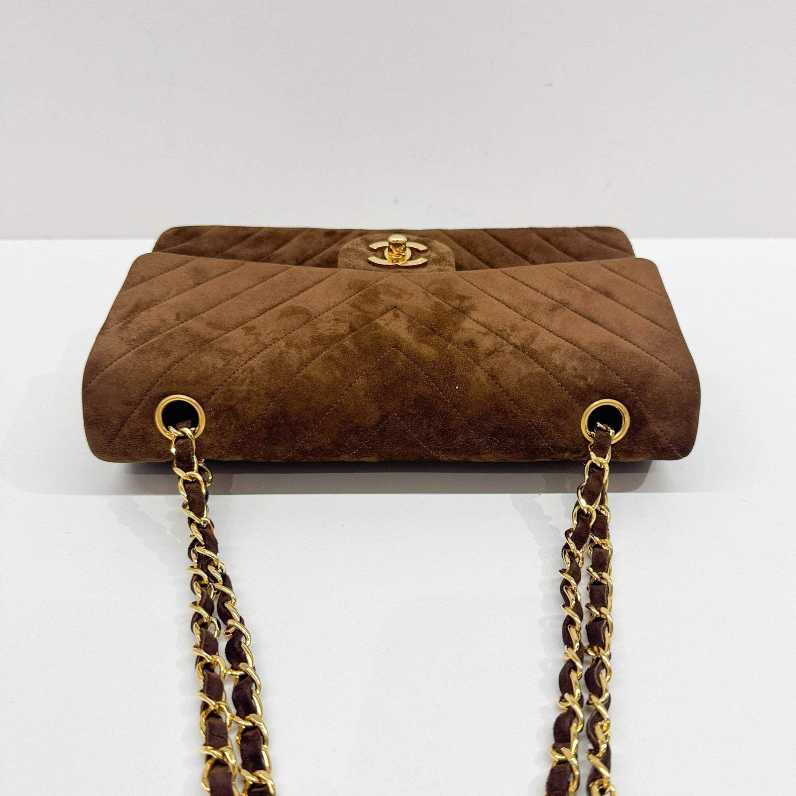 CHANEL Classic Double Flap 1991-1994 Chevron Brown Suede Shoulder Bag