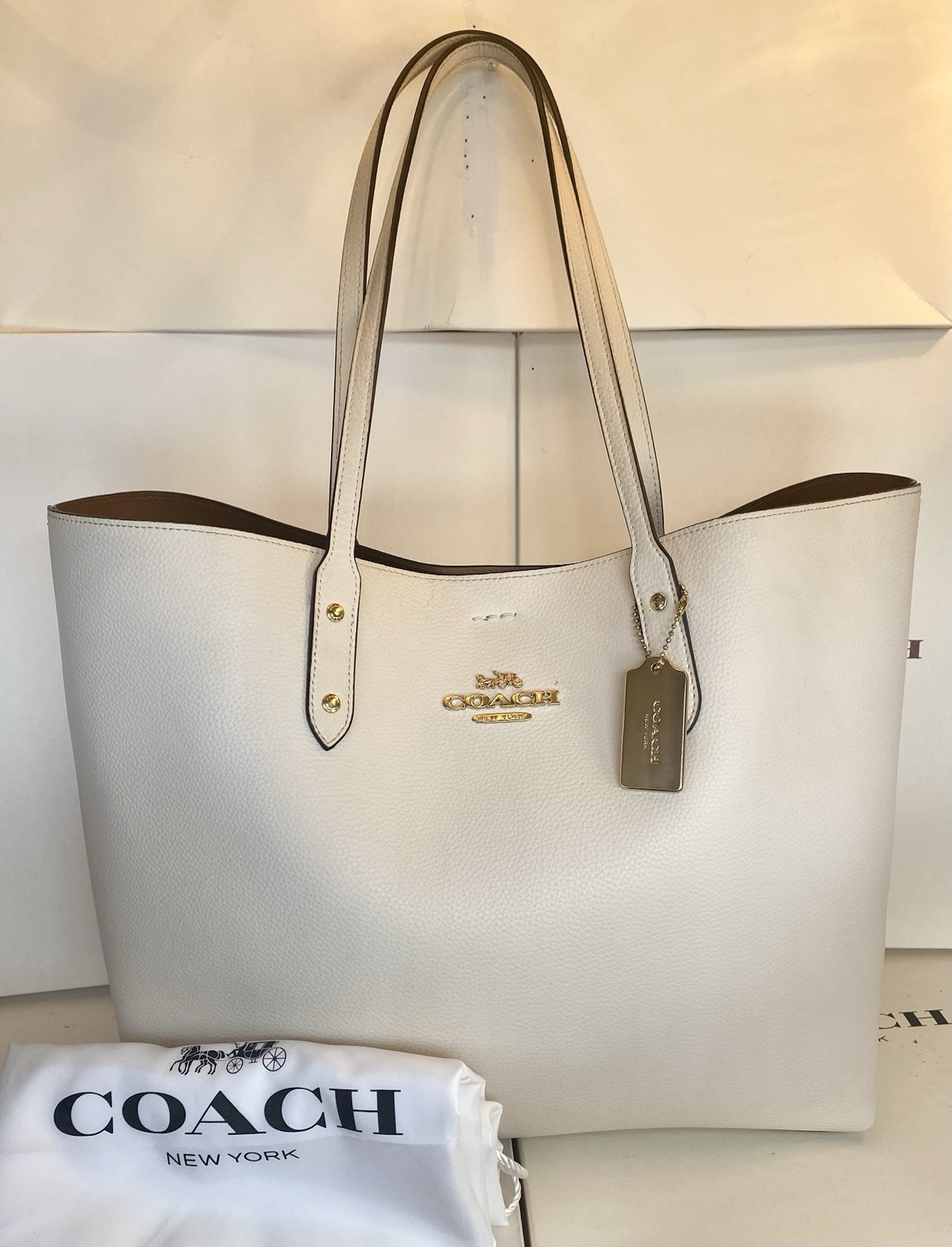 Coach 72673 Town Tote Large Chalk Polished Pebbled Leather Shoulder Bag