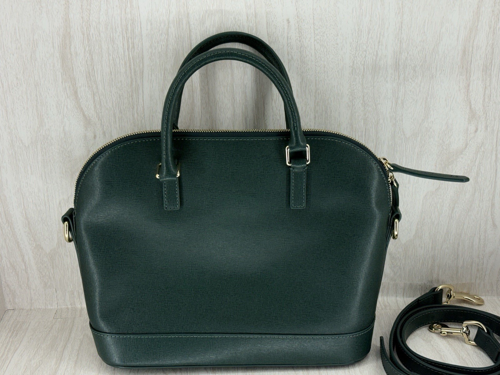 ⭐Authentic Dooney & Bourke Saffiano Ivy Green Domed Satchel