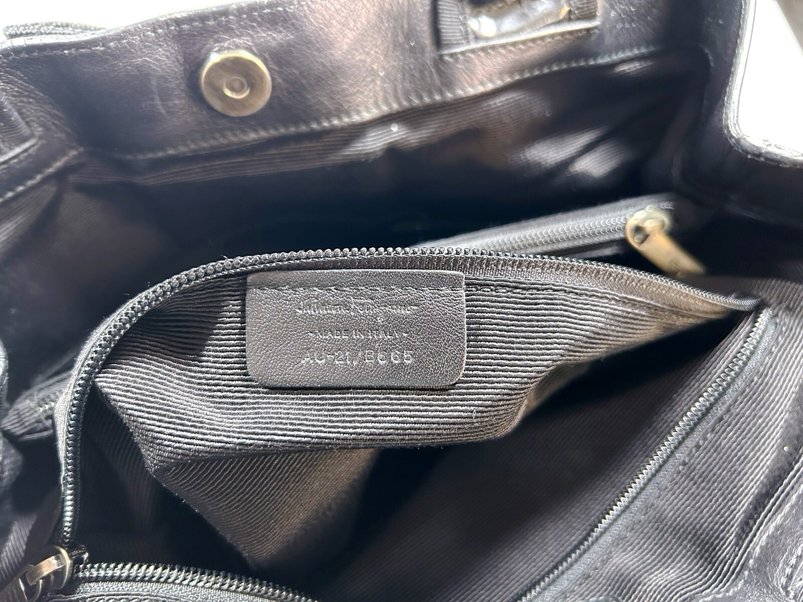 Salvatore Ferragamo Black Patent Leather Miss Vara Selene Bow Front Tote Bag