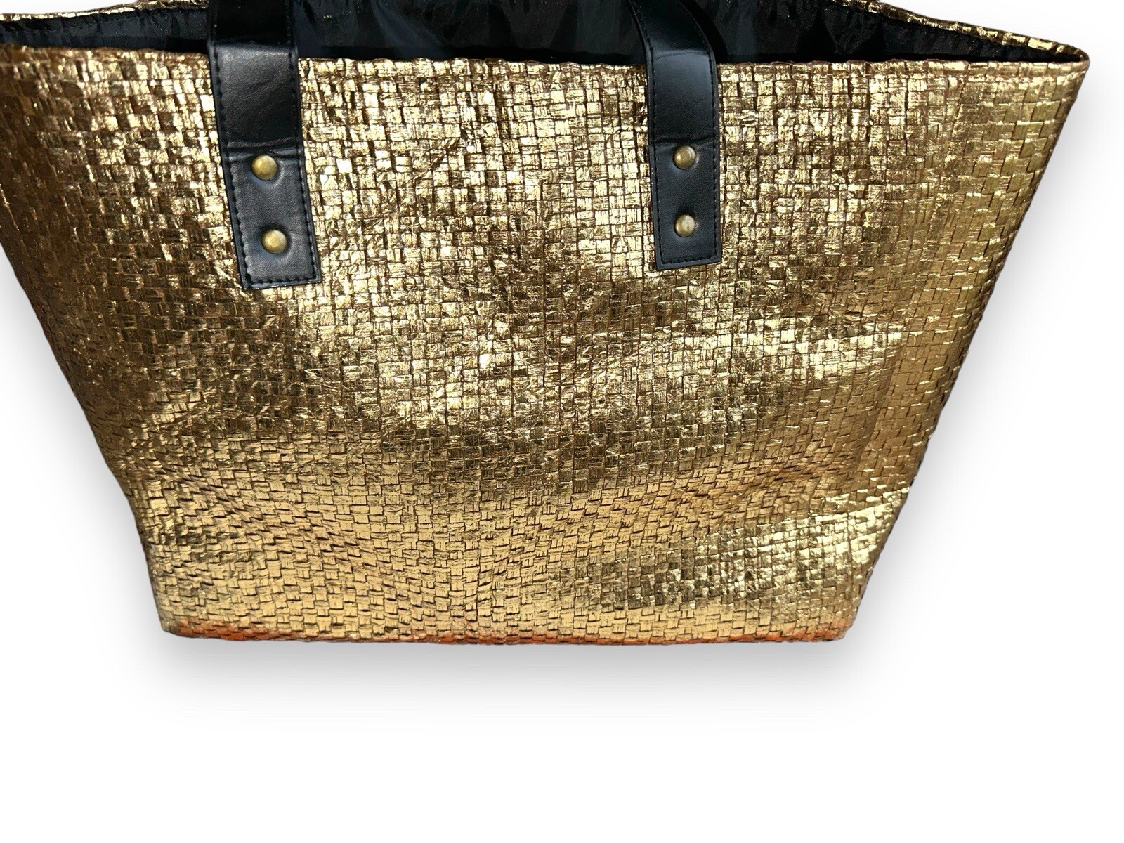 Signature Club A Gold Metallic Woven Straw Tote Bag Large Shoulder Purse Coastal
