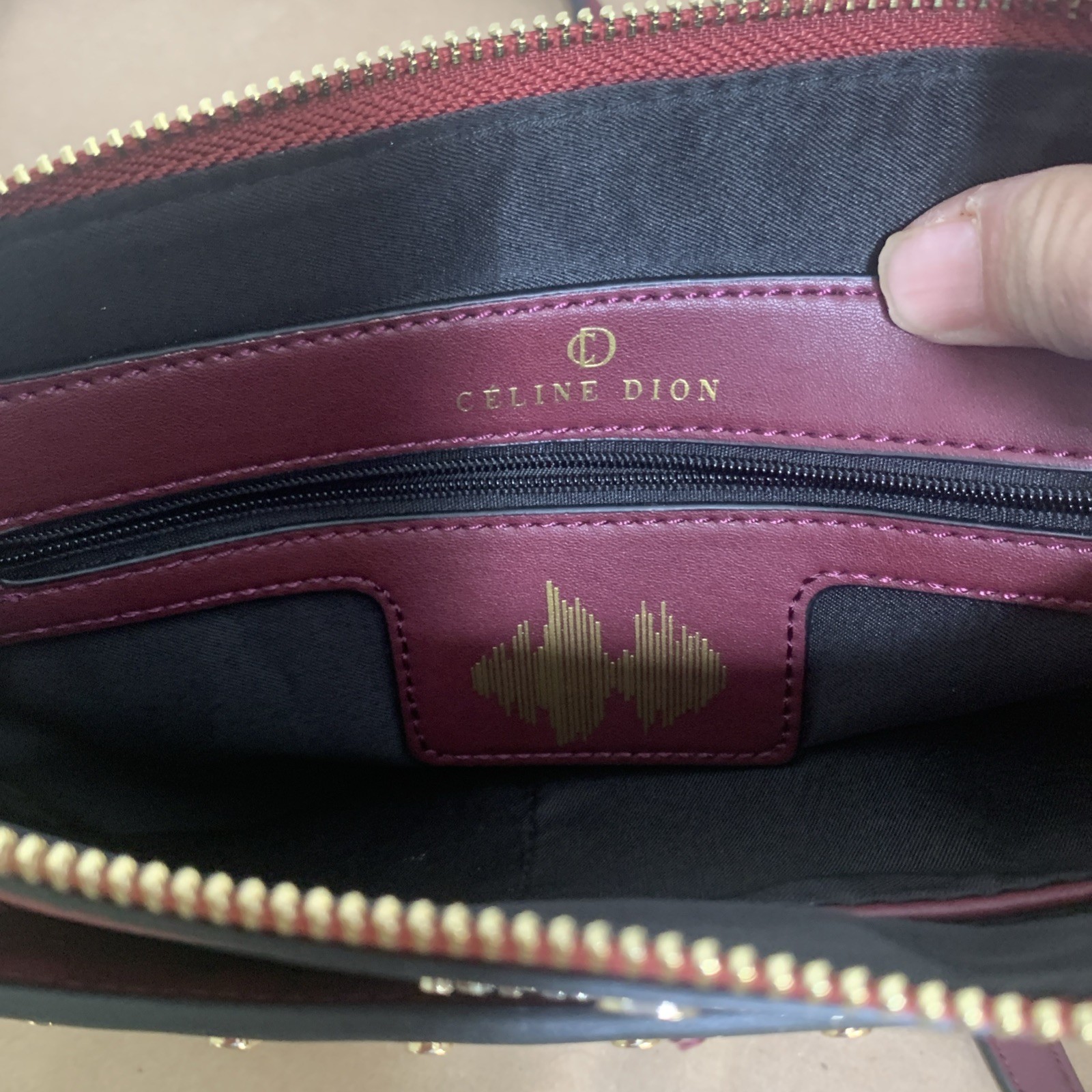 Rare!!! Womens Celine Dion Red Maestro Crossbody PIANO KEY THEMED Clutch bag