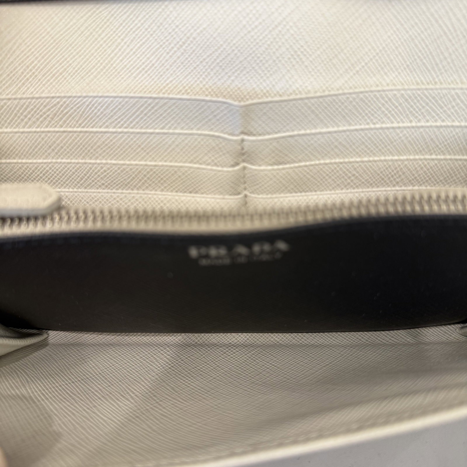 Prada Continental Wallet White Saffiano Calfskin (zs042426a2)
