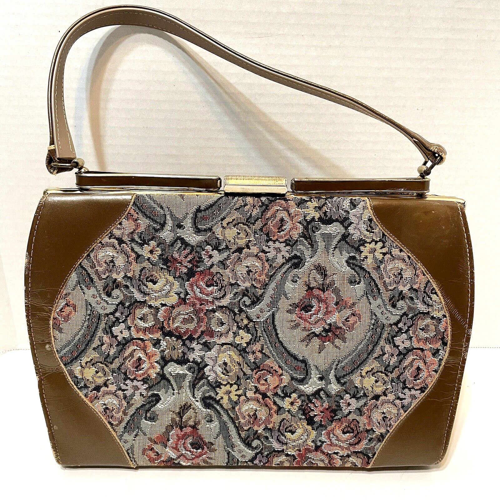 Vintage 50s 60s Womens Tapestry Floral Framed Hand Bag 10 x 7.25 x 2.75 inches