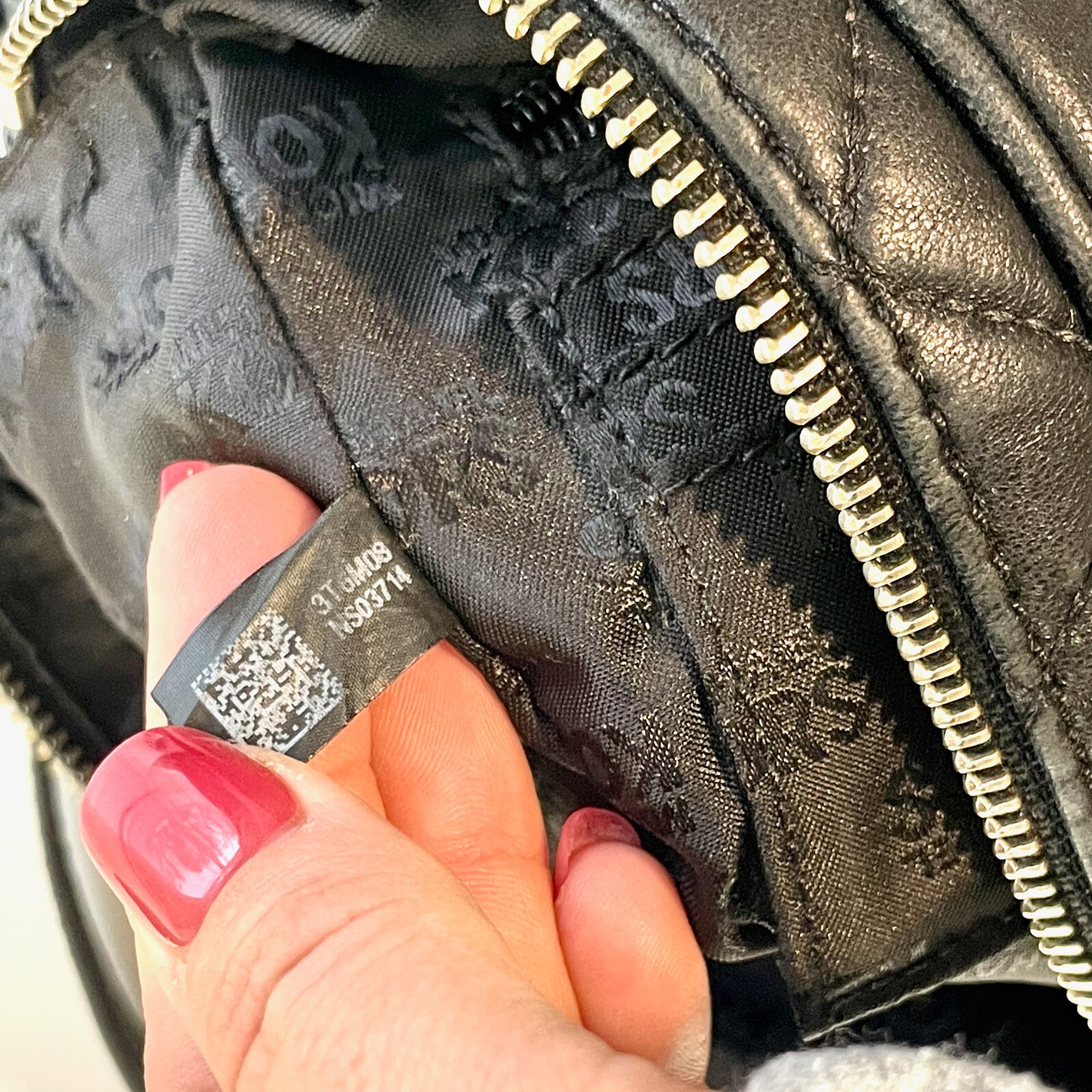 Michael Kors Susannah Quilted Messenger Bag Womens Black Leather Chain Strap