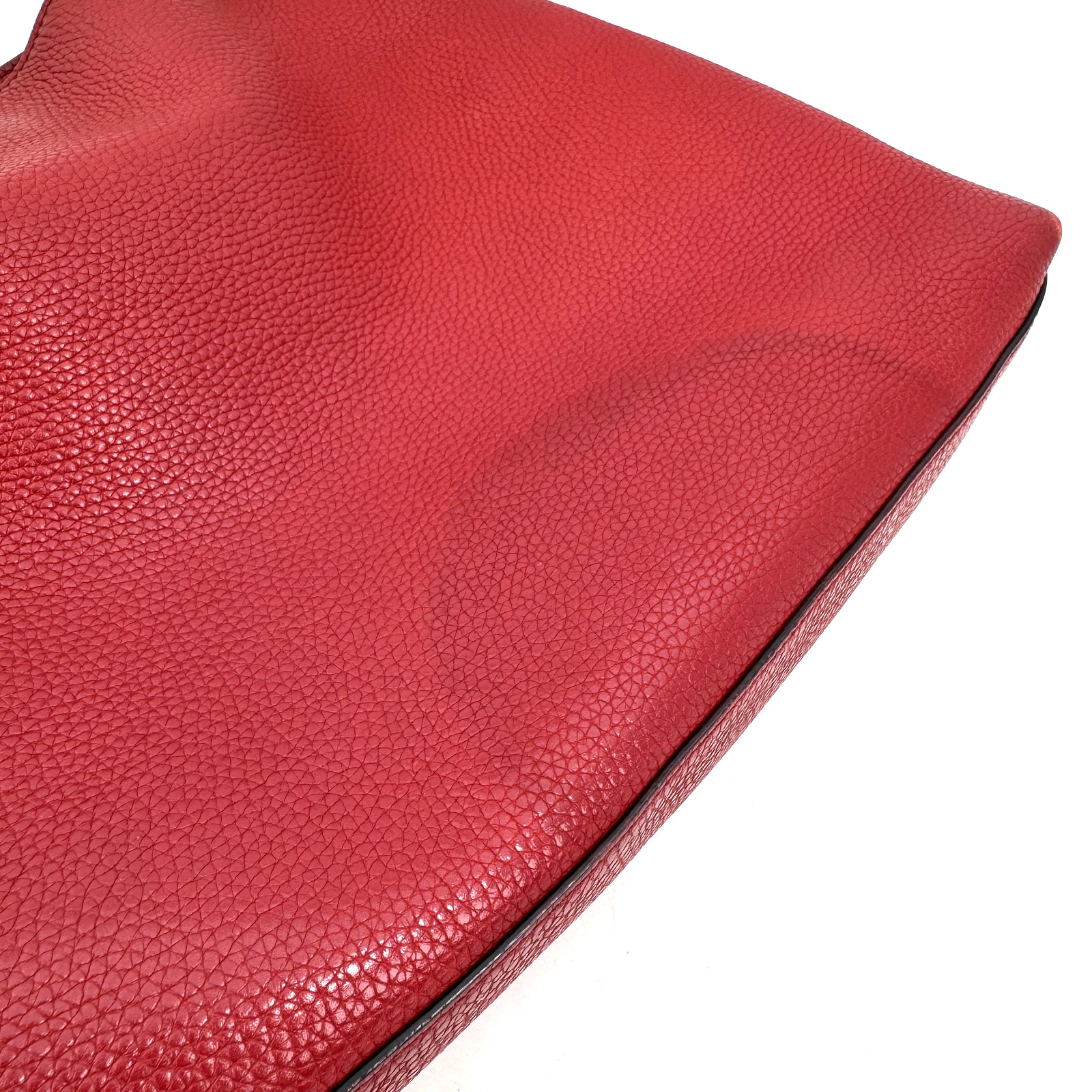 GUCCI Soho Chain Tote Bag Red Leather