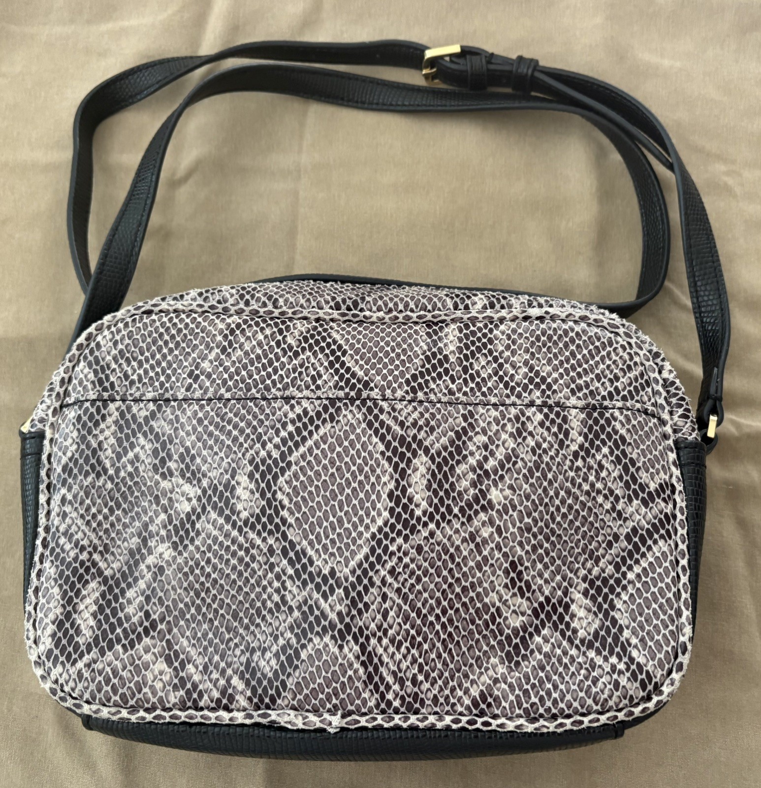 G.I.L.l. Genuine Leather Black Snakeskin Print Crossbody Bag Shoulder Bag