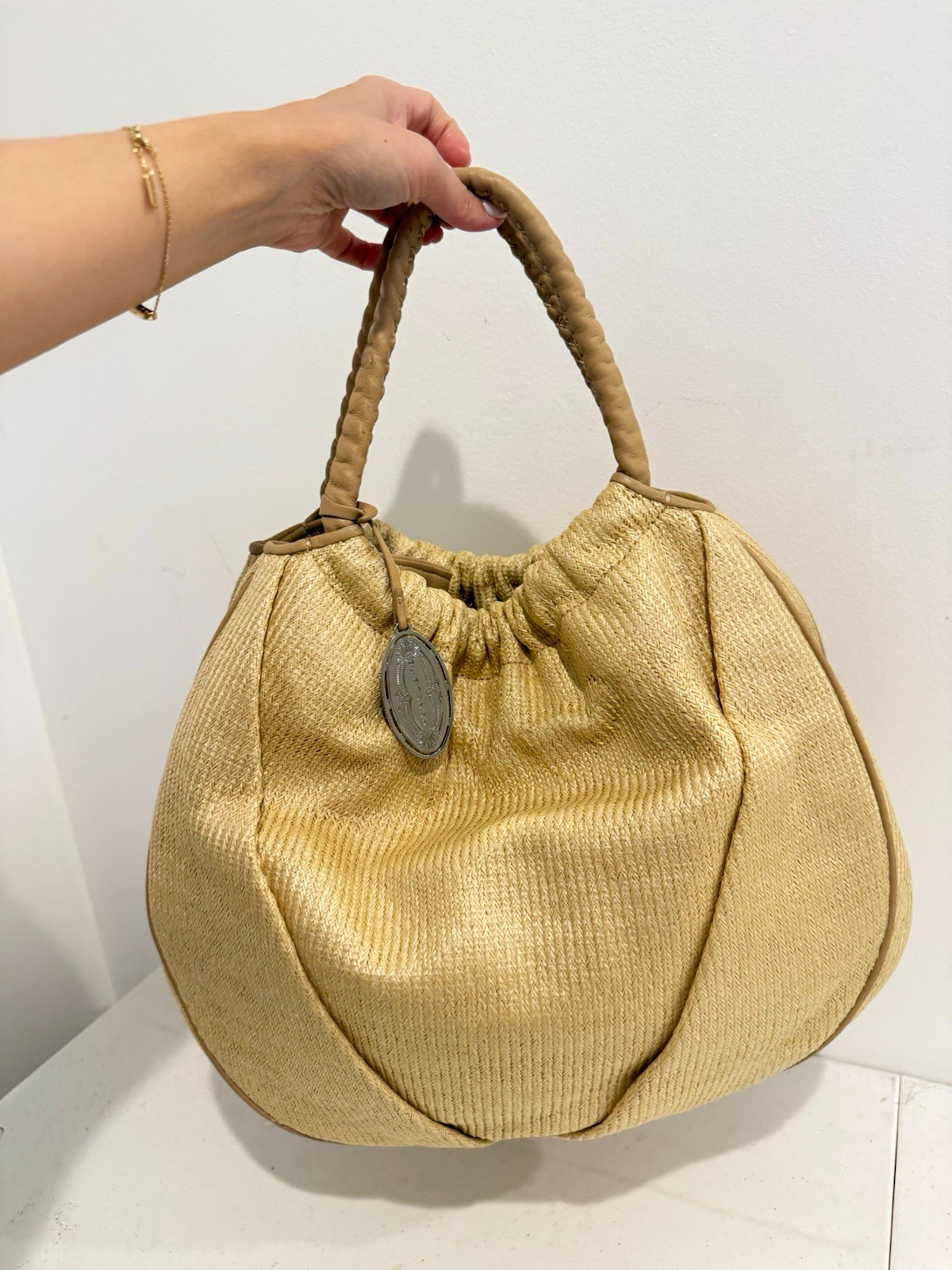 Elie Tahari Beige Large Raffia Hobo Bag Top Handle Zip/Drawstring Lined Pockets