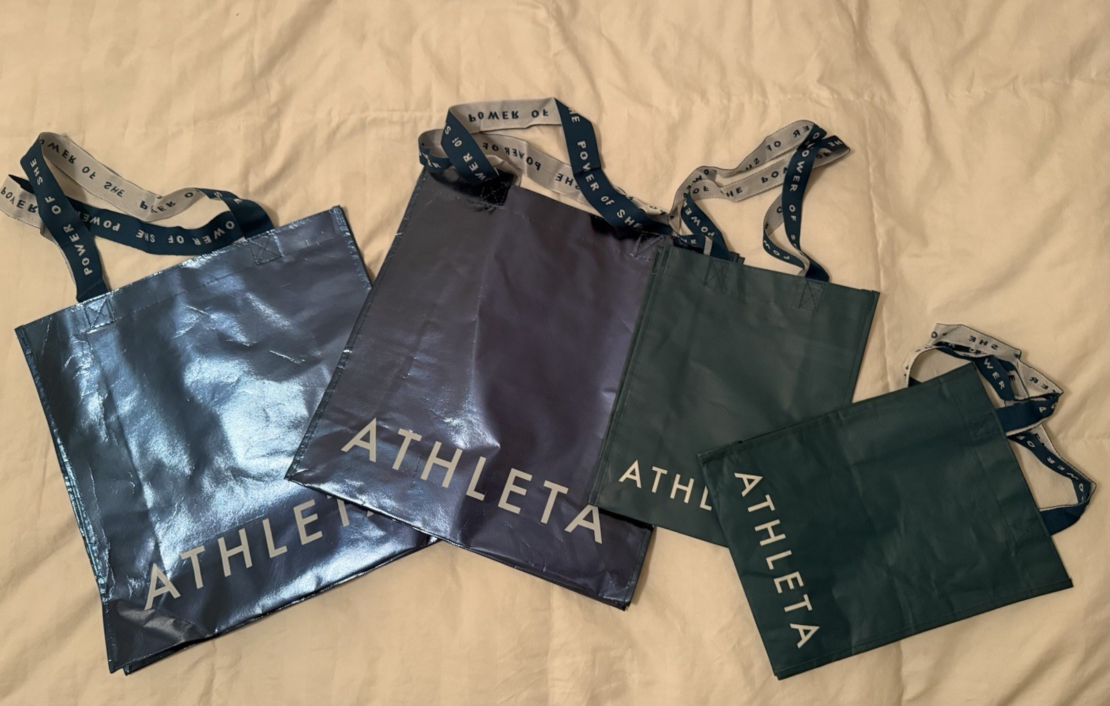 Athleta Reusable Shopping Bags Lot of 4 Free Shipping 2 Small 2 Large $26