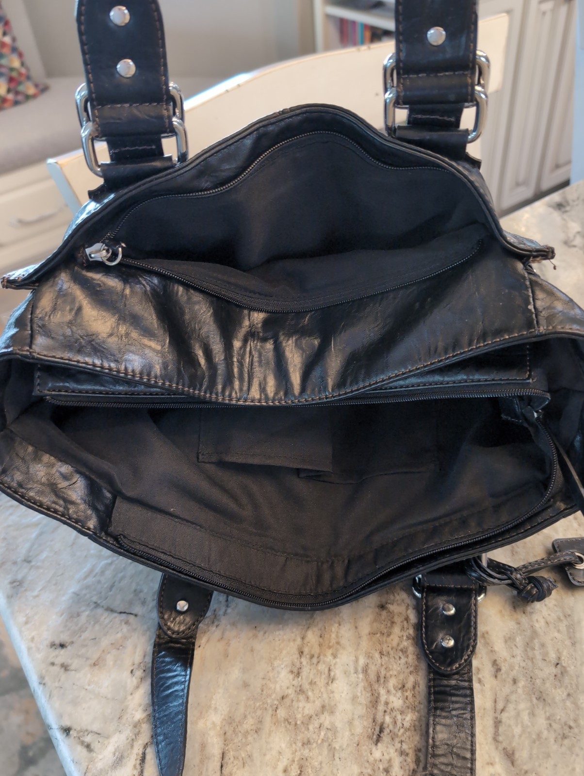 Vintage Large a.n.a. Faux Leather 2-Handle Shoulder Bag/Purse – 13-1/2″ x 13″