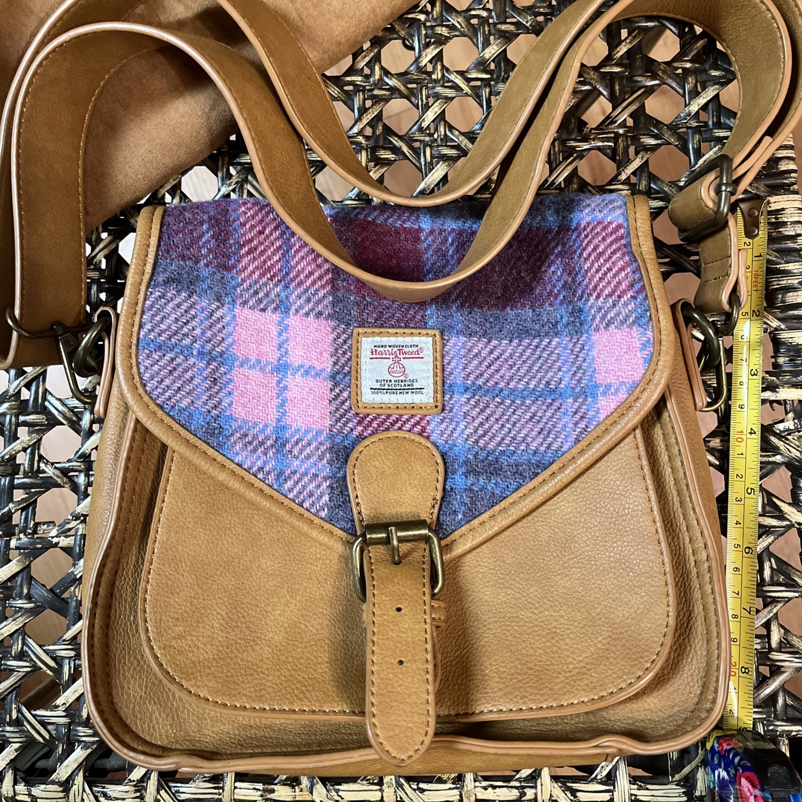 Harris Tweed leather Islander 8320 Shoulder purse pink purple saddle bag EXLNT!!