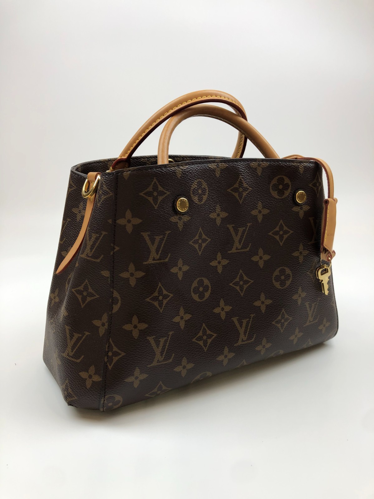 Louis Vuitton Montaigne MM Monogram Canvas Authentic Handbag With Lock