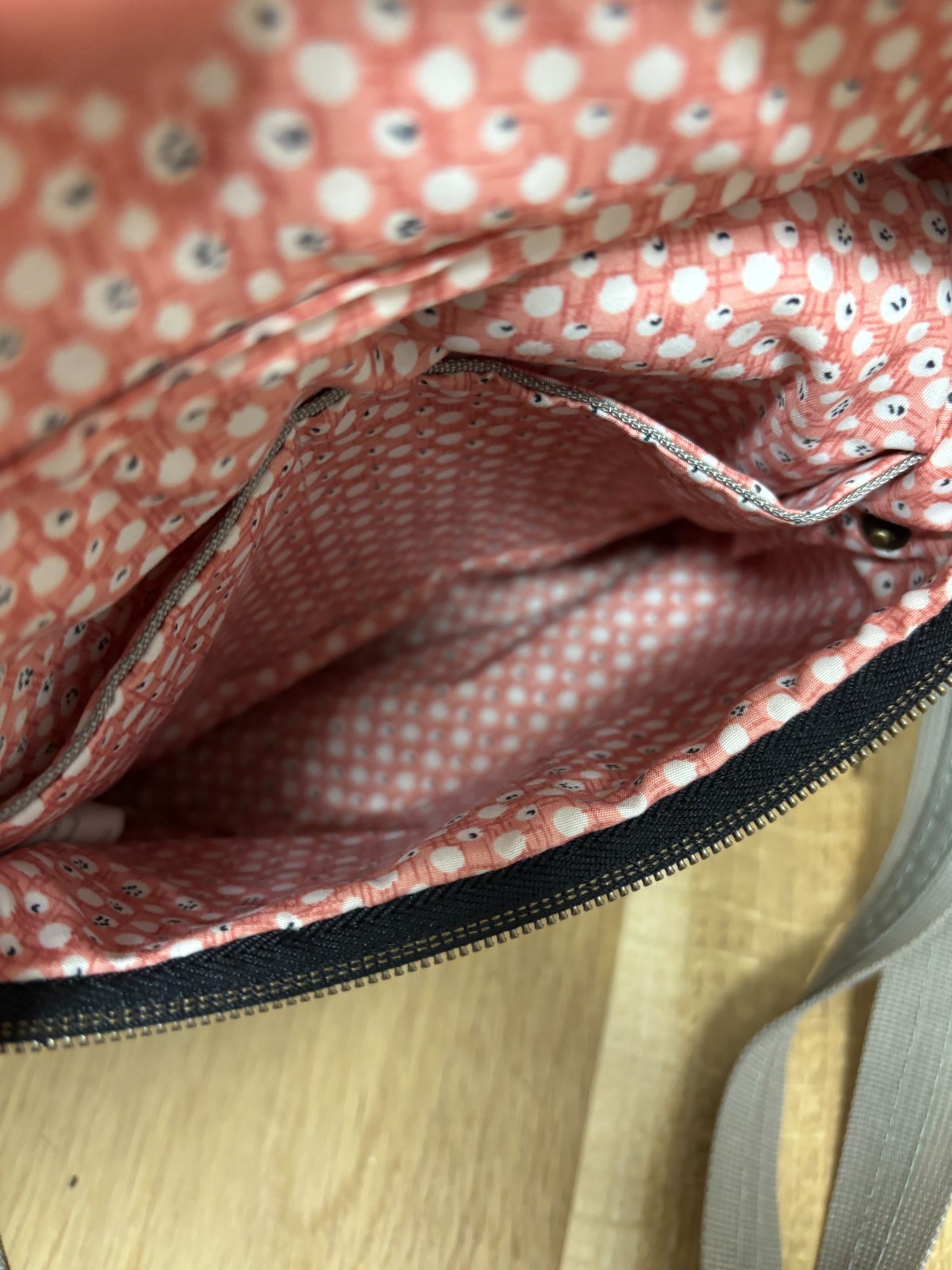 Travelon Cross Body Travel Bag Nylon Anti-Theft