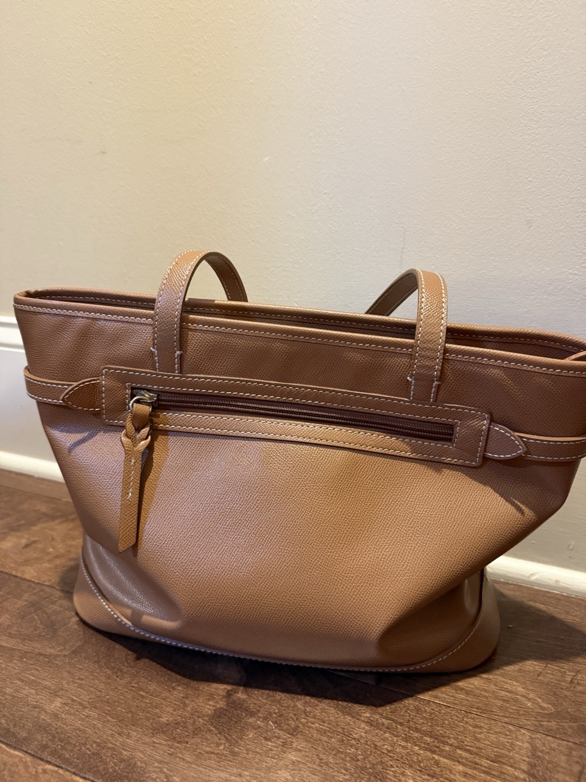 Dooney And Bourke Pebbled Leather Tote Bag