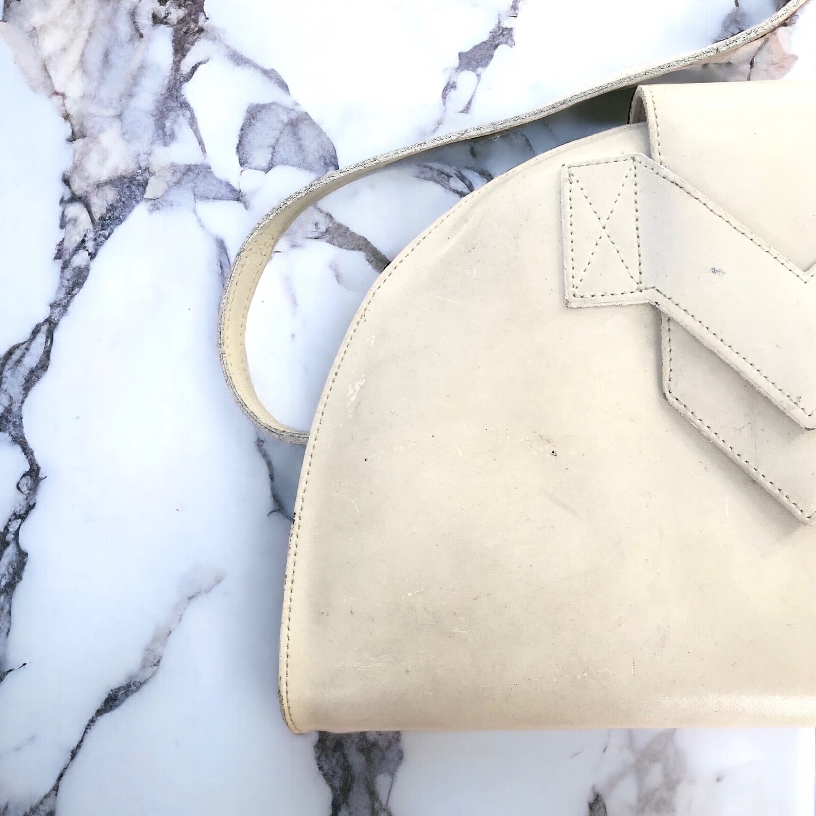 PAQUETAGE Paris Depose Vintage White-Beige Shoulder Crossbody Bag Dome Purse