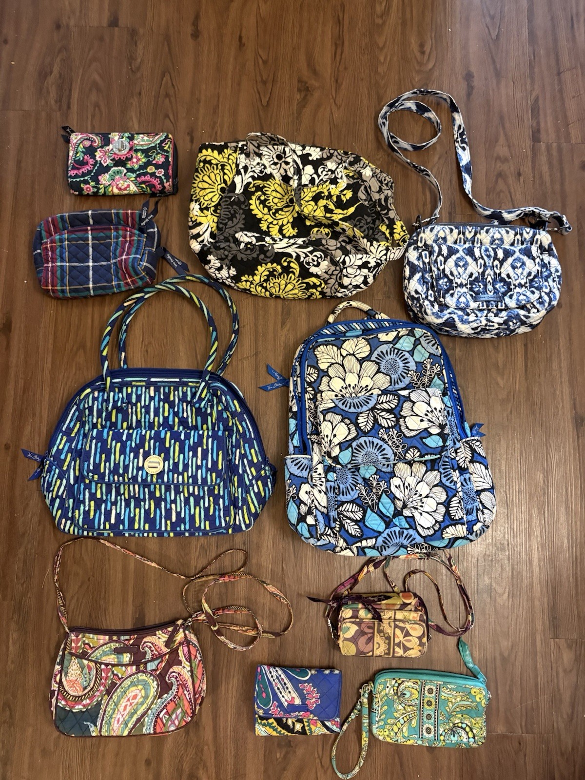 LOT OF 10 VERA BRADLEY PURSES BAGS Wallets VARIOUS PATTERNS