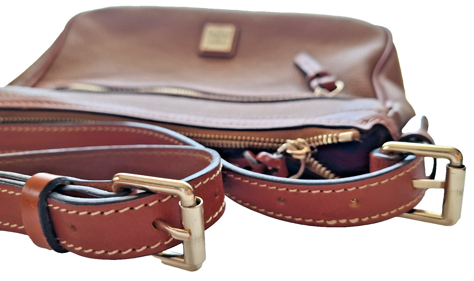 Dooney & Bourke Pebble Grain Small Presley Crossbody Handbag Purse Caramel Brown