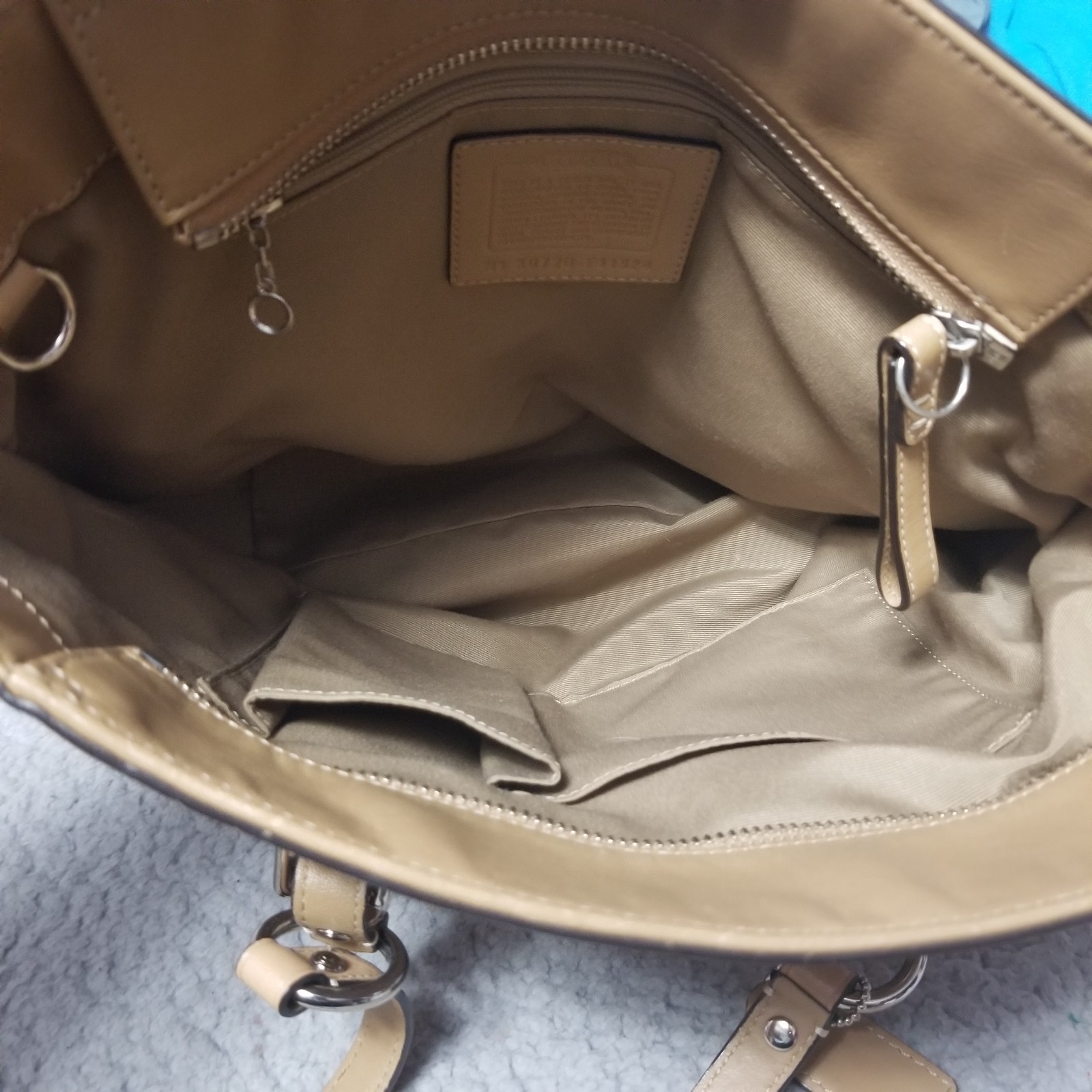Coach Gallery Lunch Tote Black Leather Purse Handbag K0720-F11524 Cream Leather