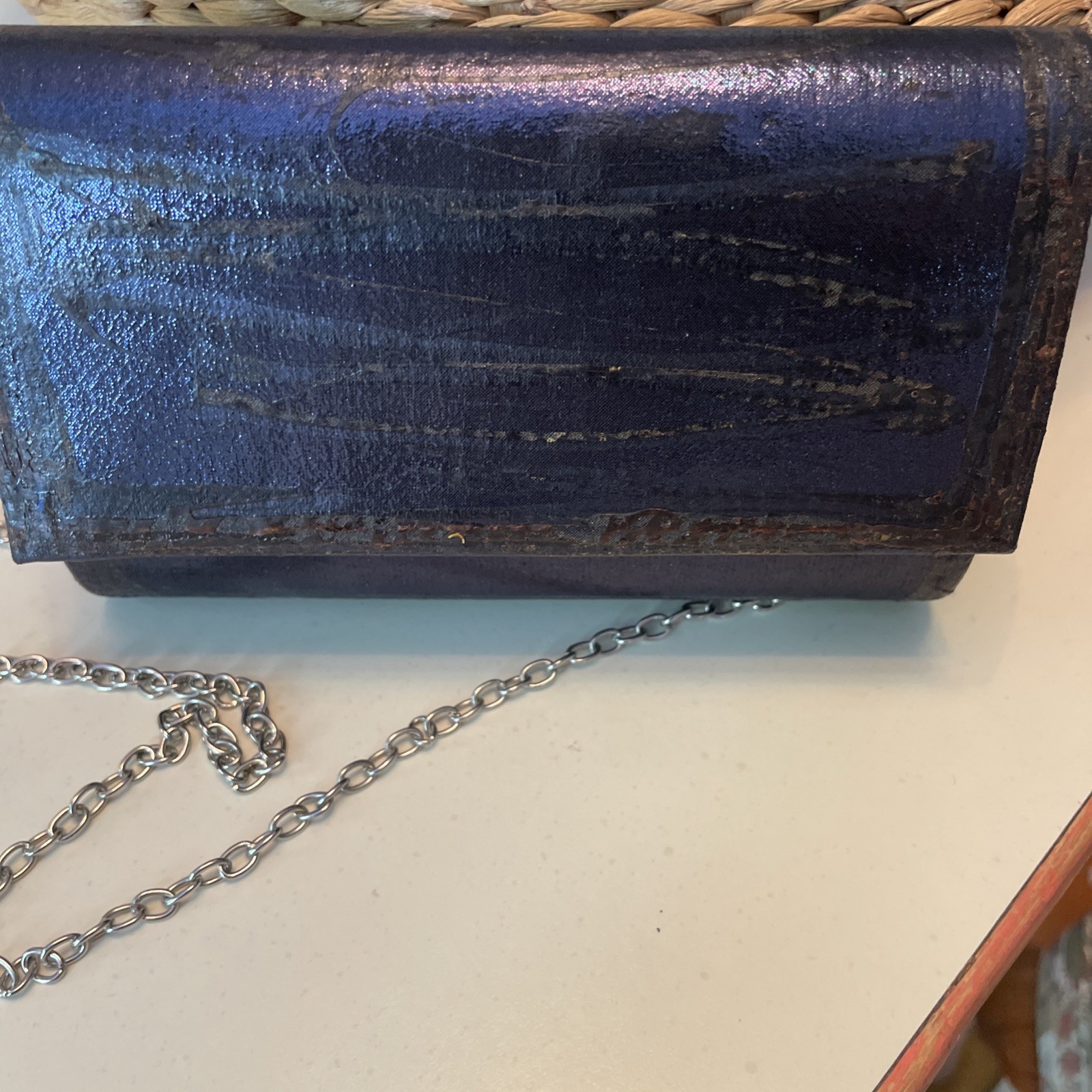 Lulú Townsend Clutch Shoulder Purse Silver Chain Shimmering Texture 6.25” EUC