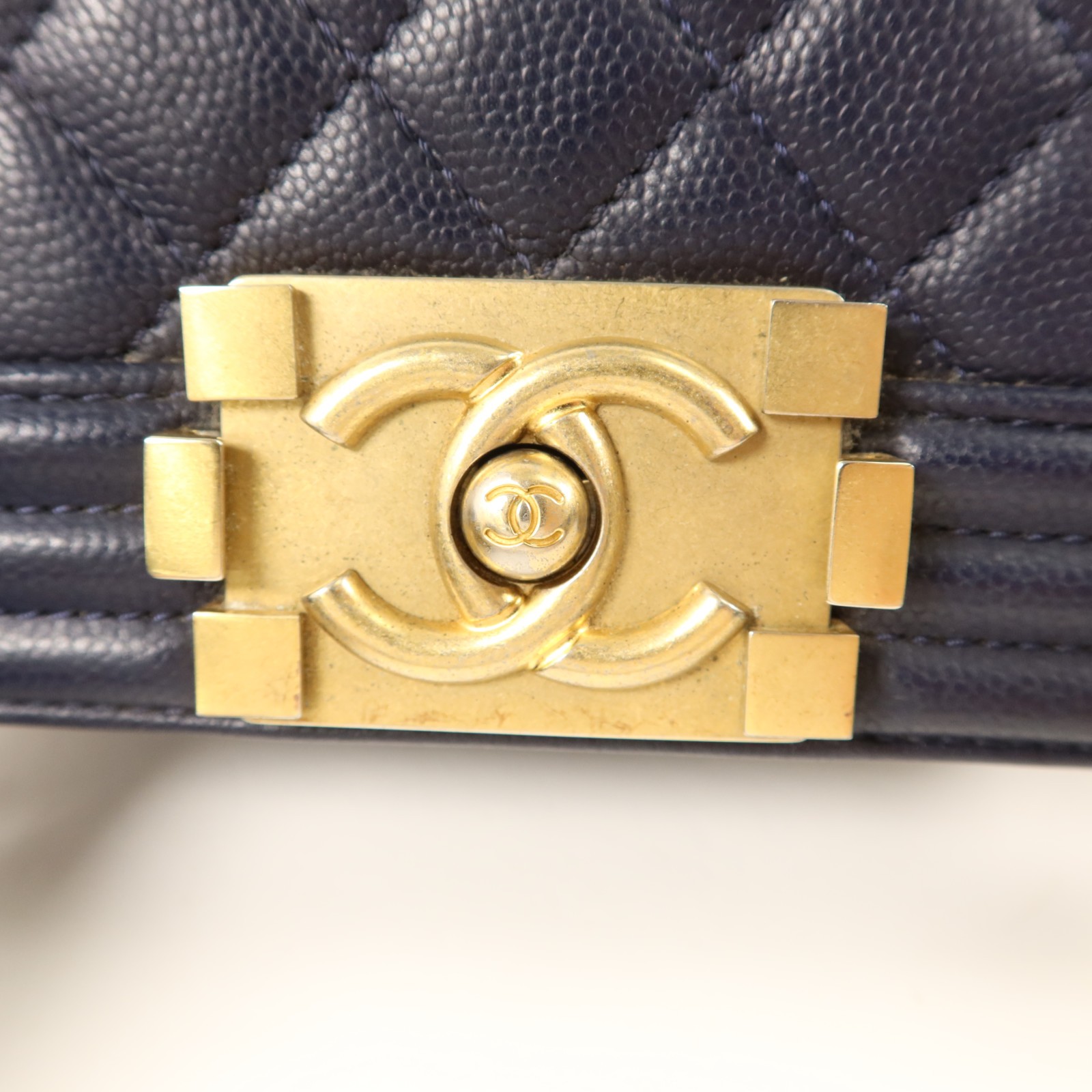 CHANEL CC GHW Boy 20 Chain Shoulder Bag A67085 Calfskin Leather Navy